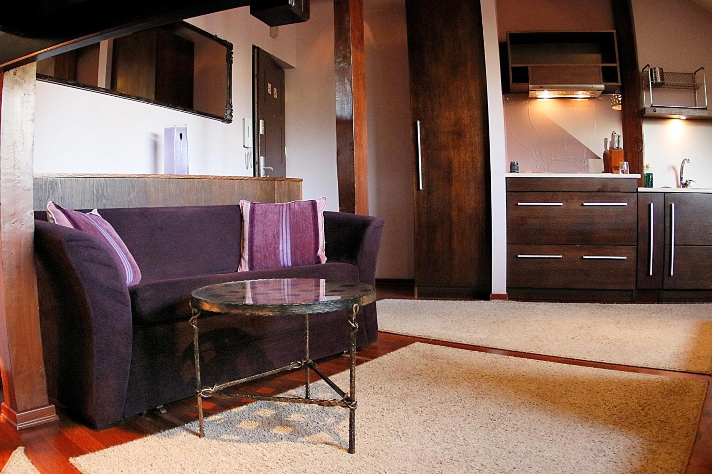One-Bedroom Apartment - Photo 20