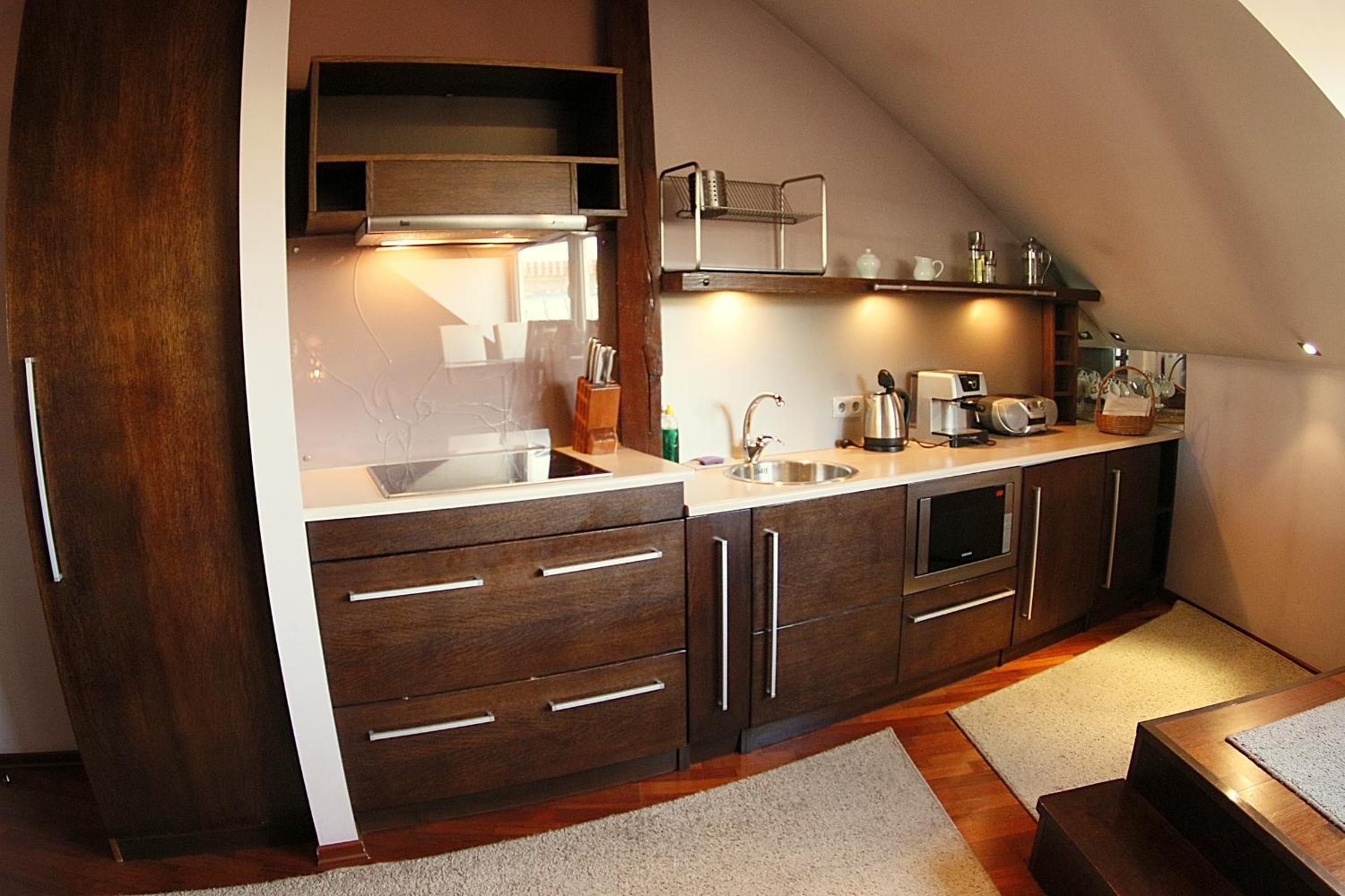 One-Bedroom Apartment - Photo 8