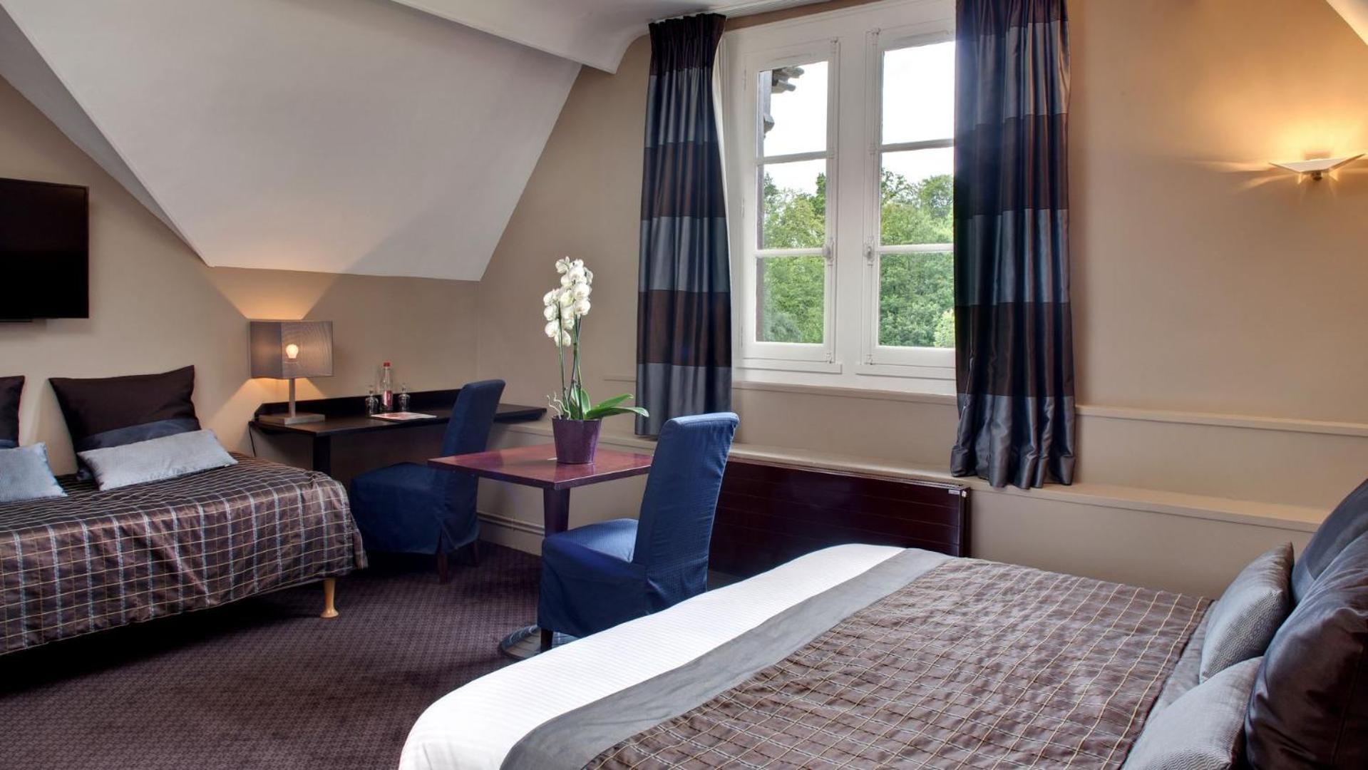 Triple Room with Garden View - Photo 2