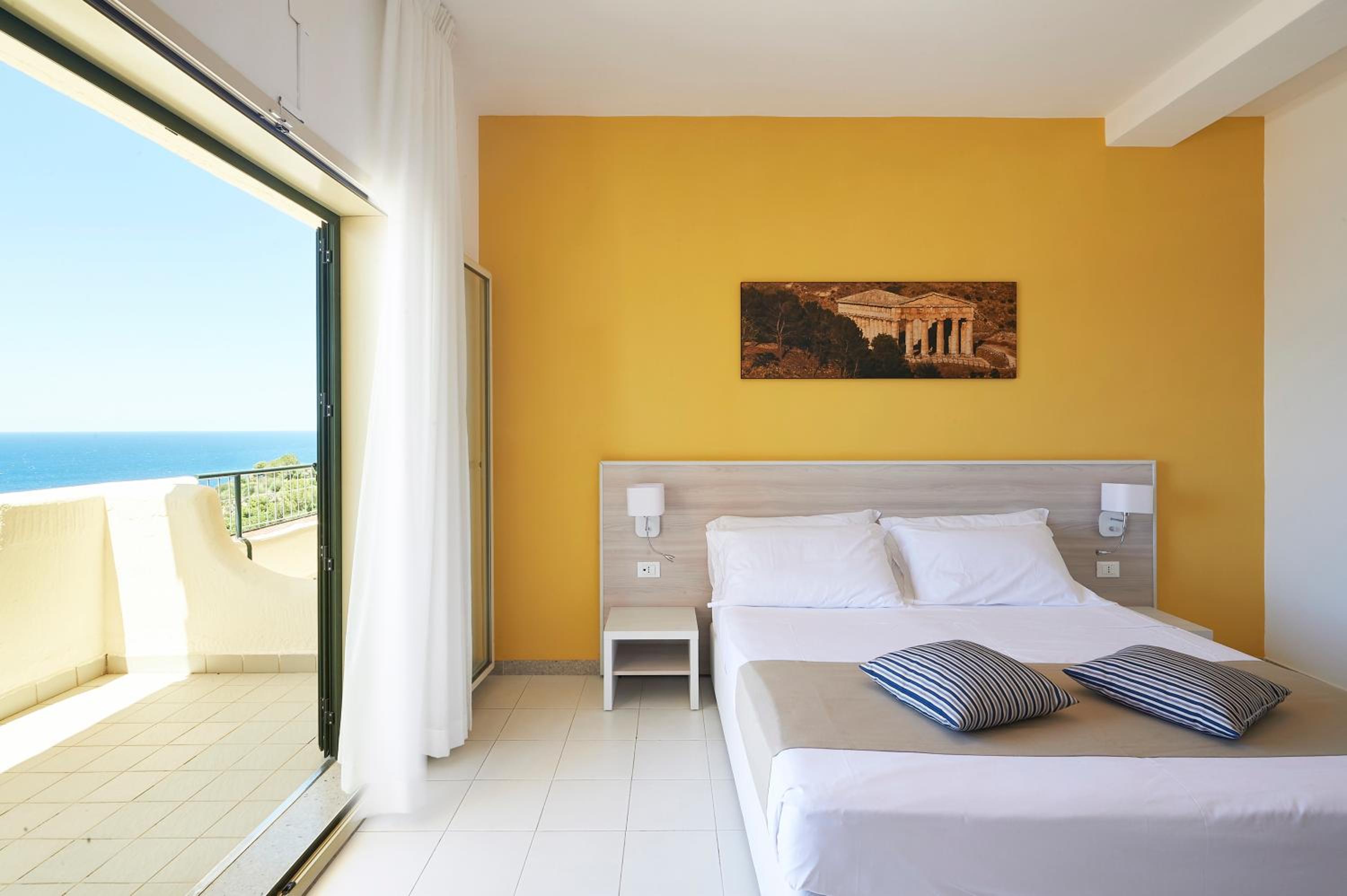 Comfort Double Room with Garden View photo 2