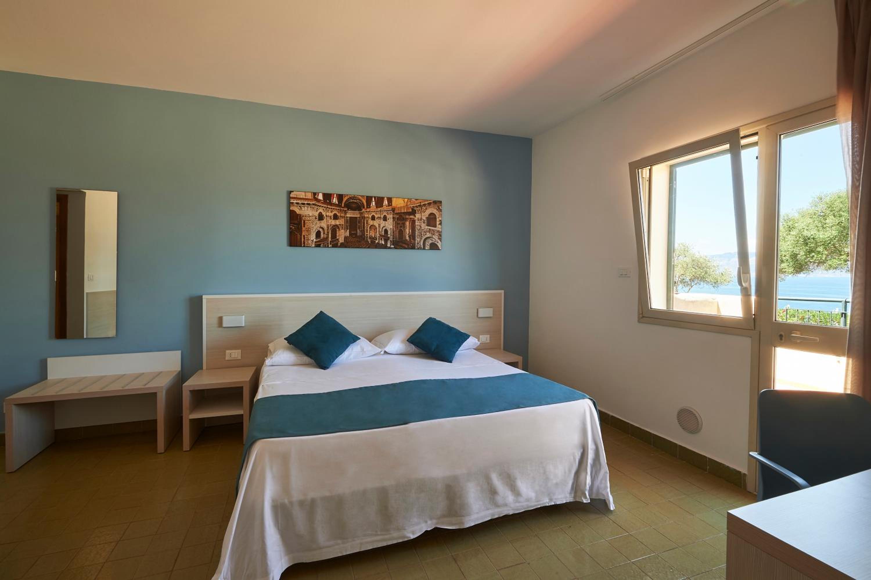 Comfort Double Room with Garden View photo 3