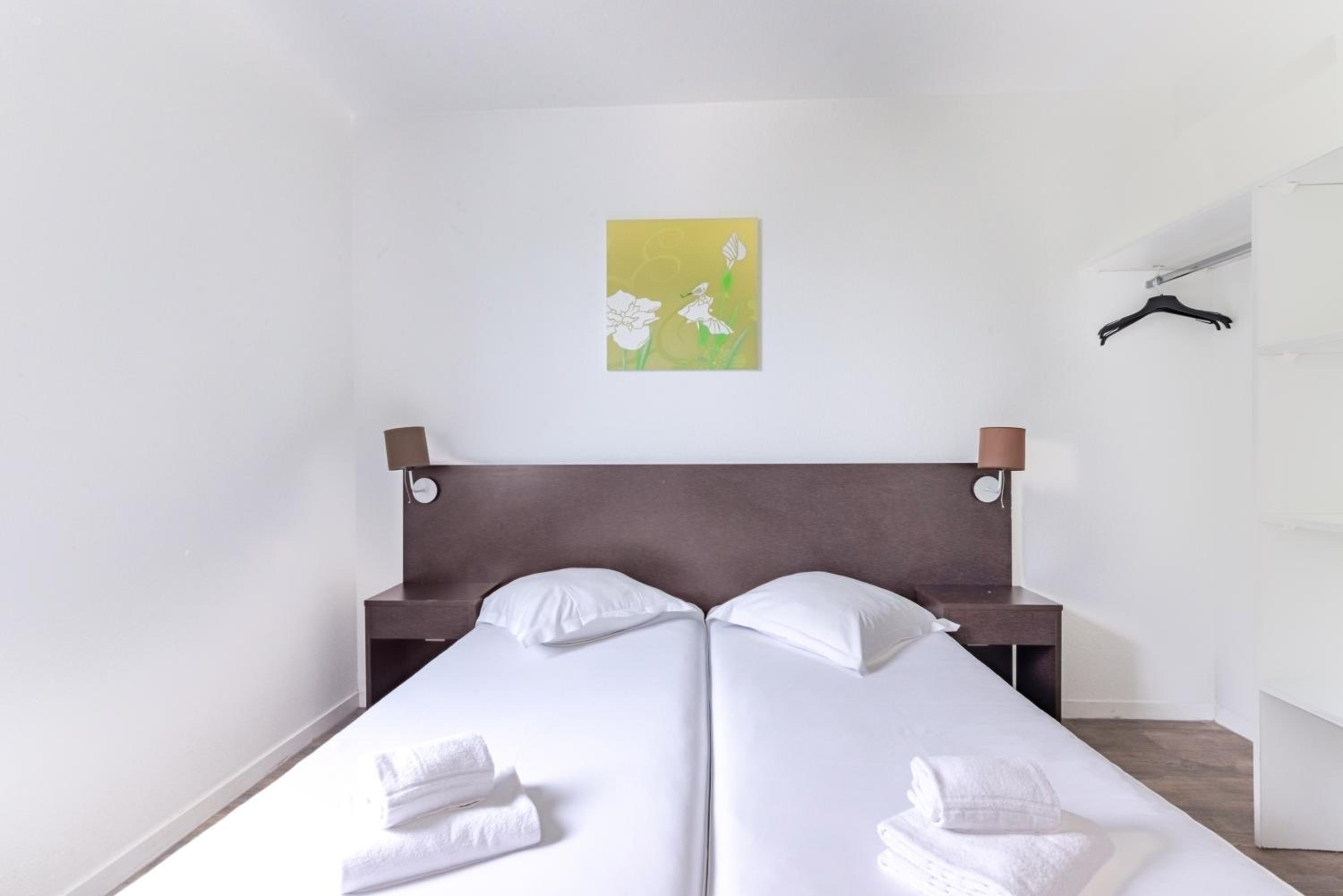 Apartment (Sofa Bed And 2 Single Beds)