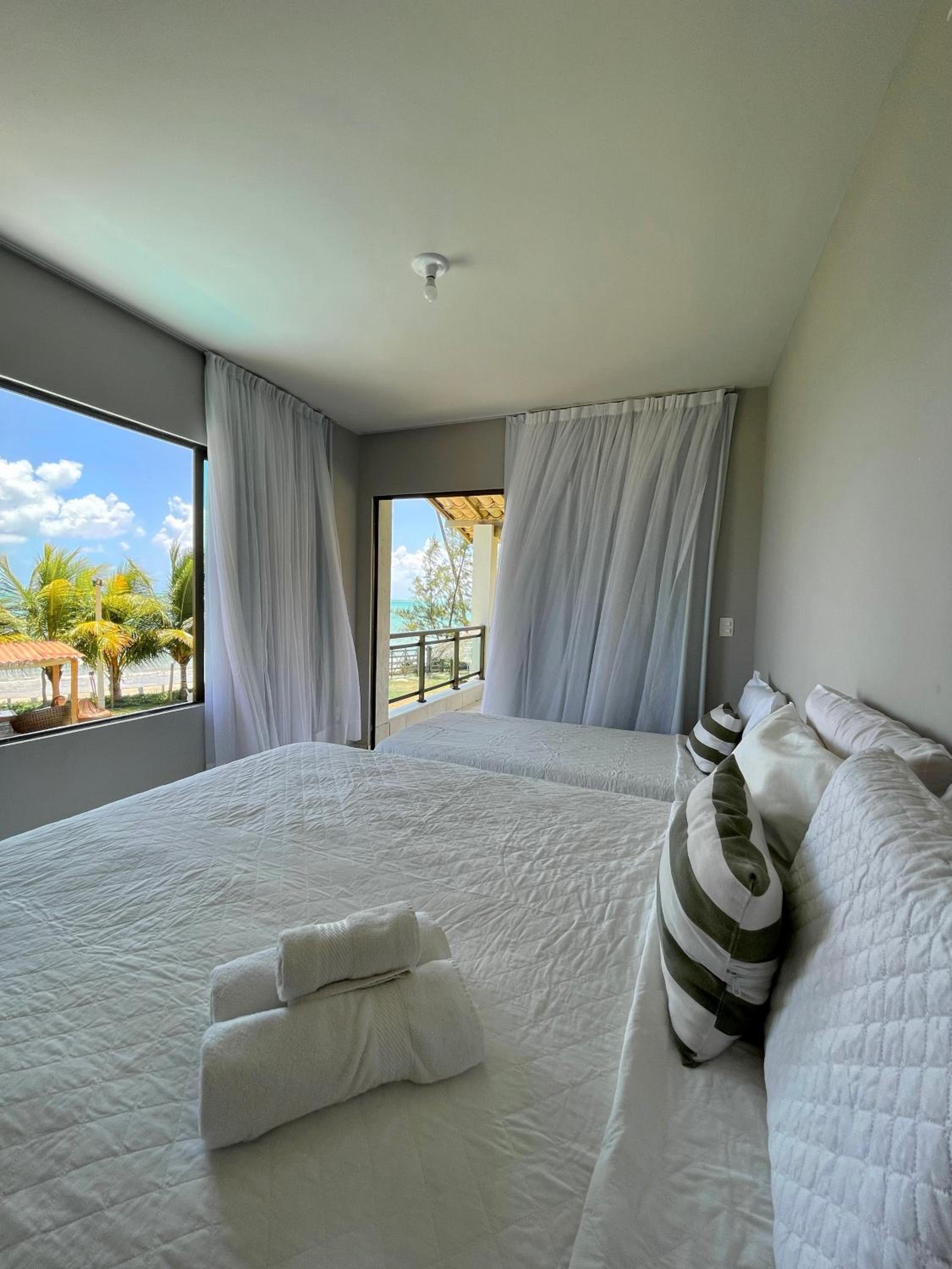 Bungalow with Sea View photo 3