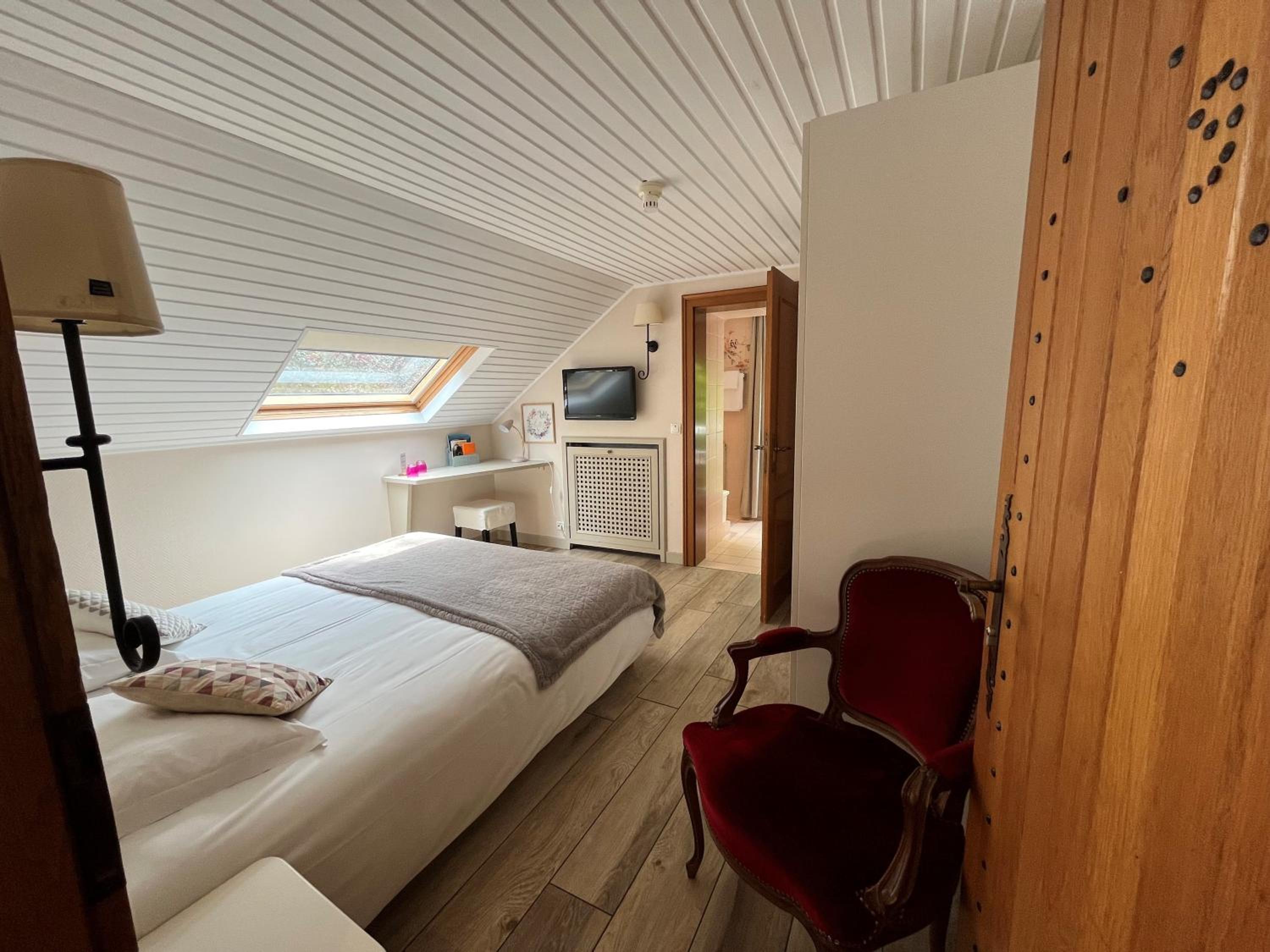 Classic Double Room - Photo 2
