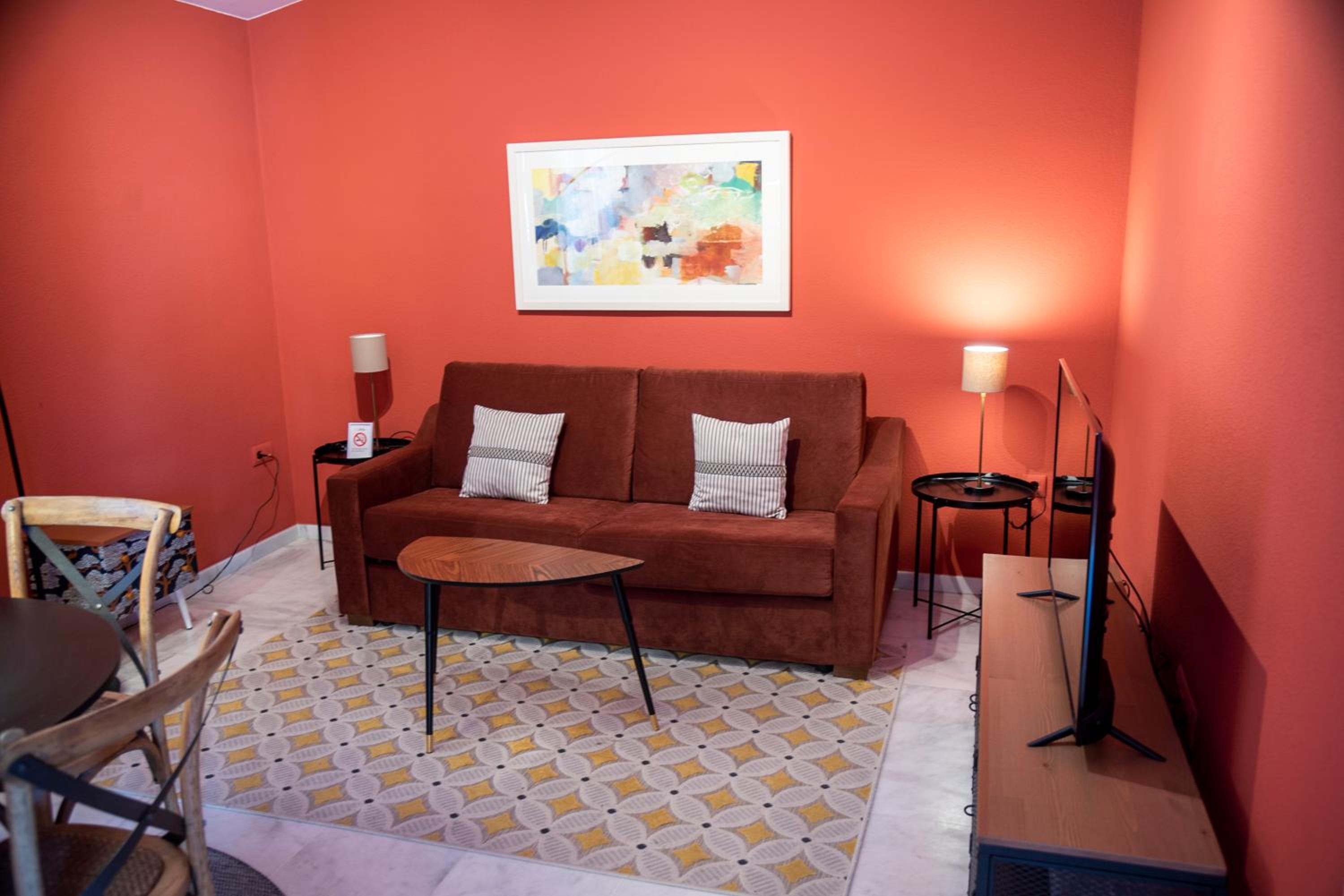 One-Bedroom Apartment - Photo 5