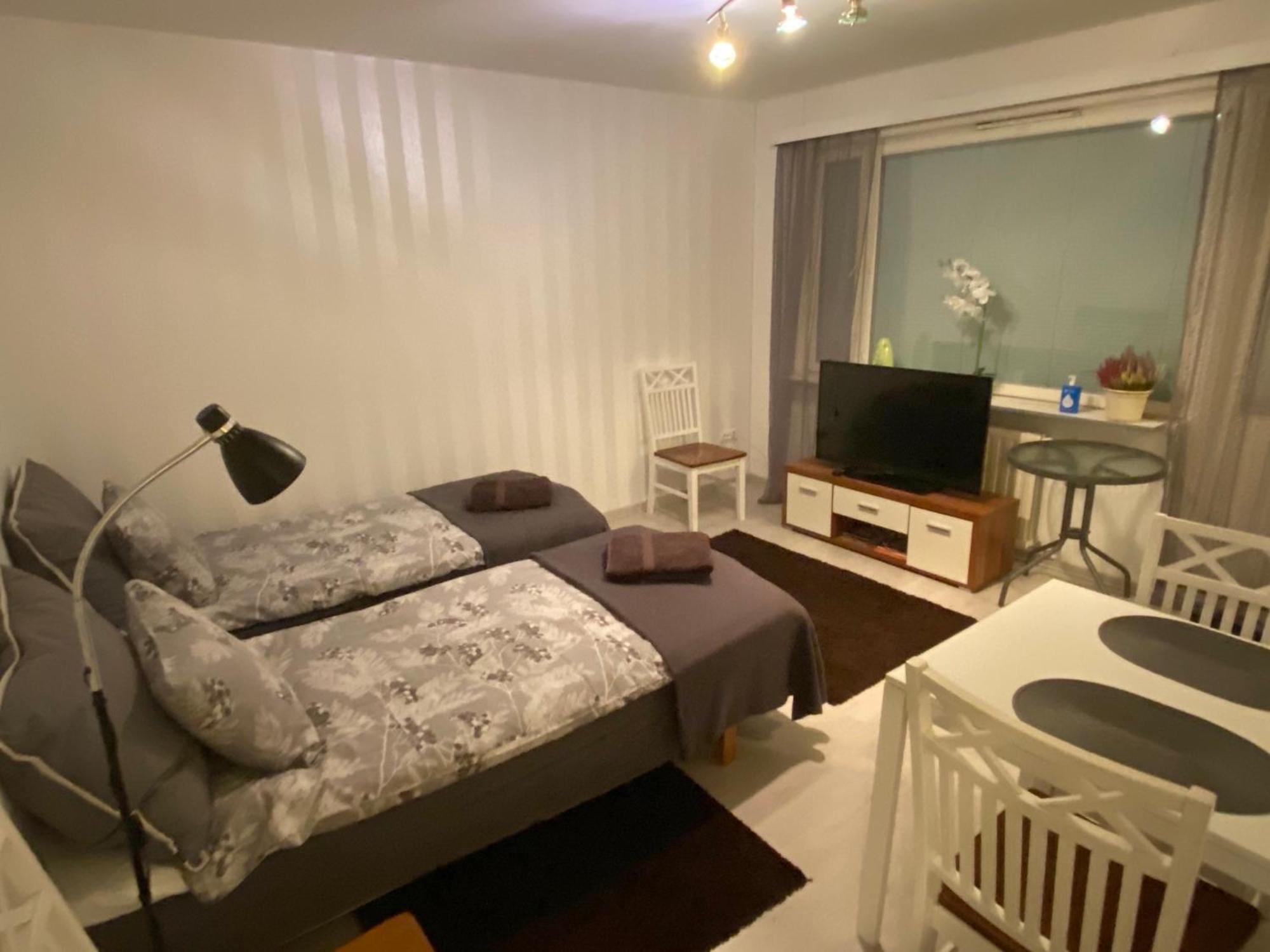 One-Bedroom Apartment - Photo 1