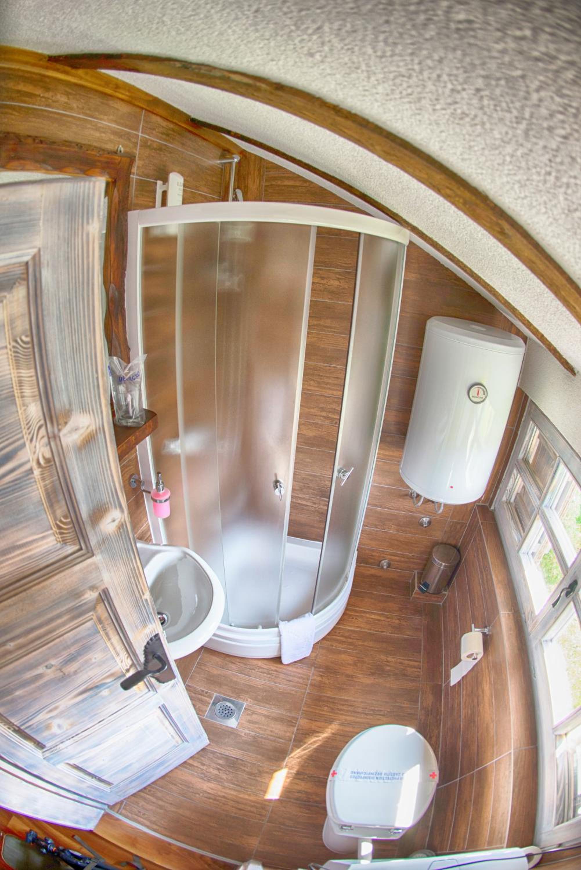 Double Room - Photo 21