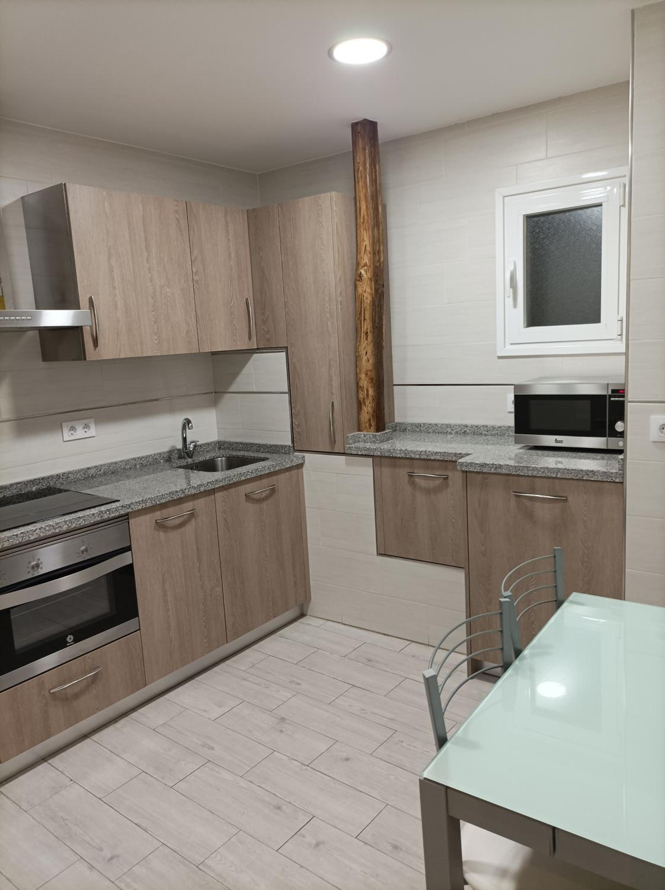 Apartment - Photo 3