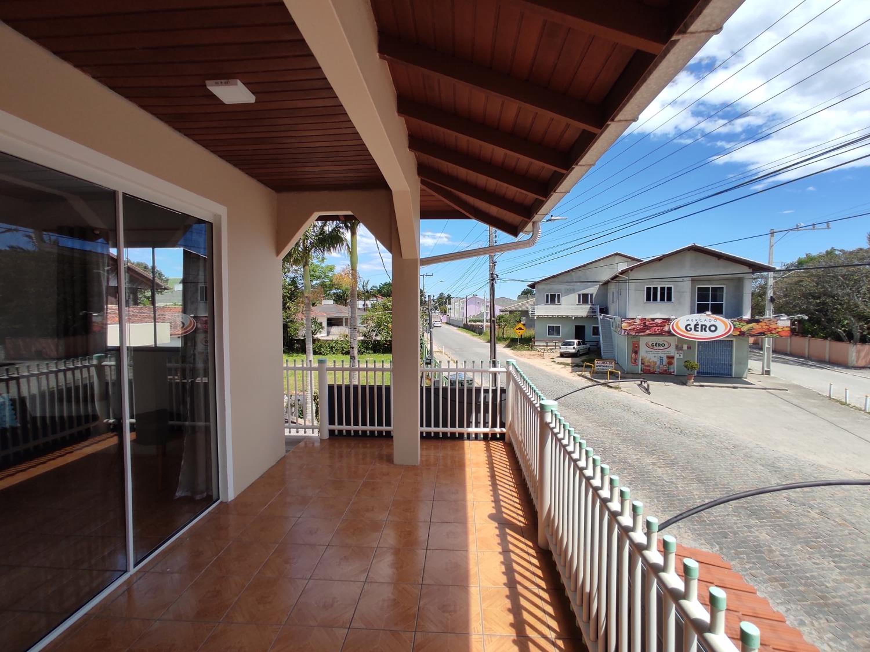 Three-Bedroom House photo 2