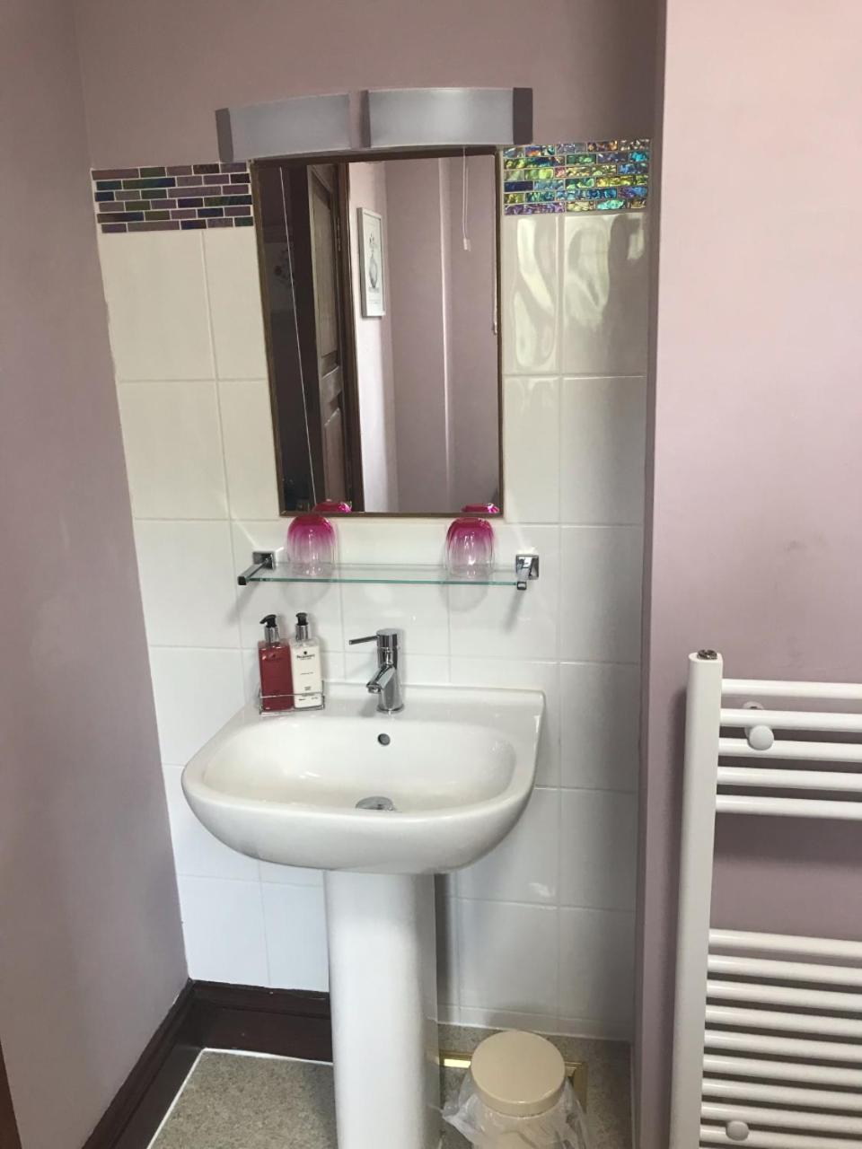 Triple Room with Private Bathroom photo 2