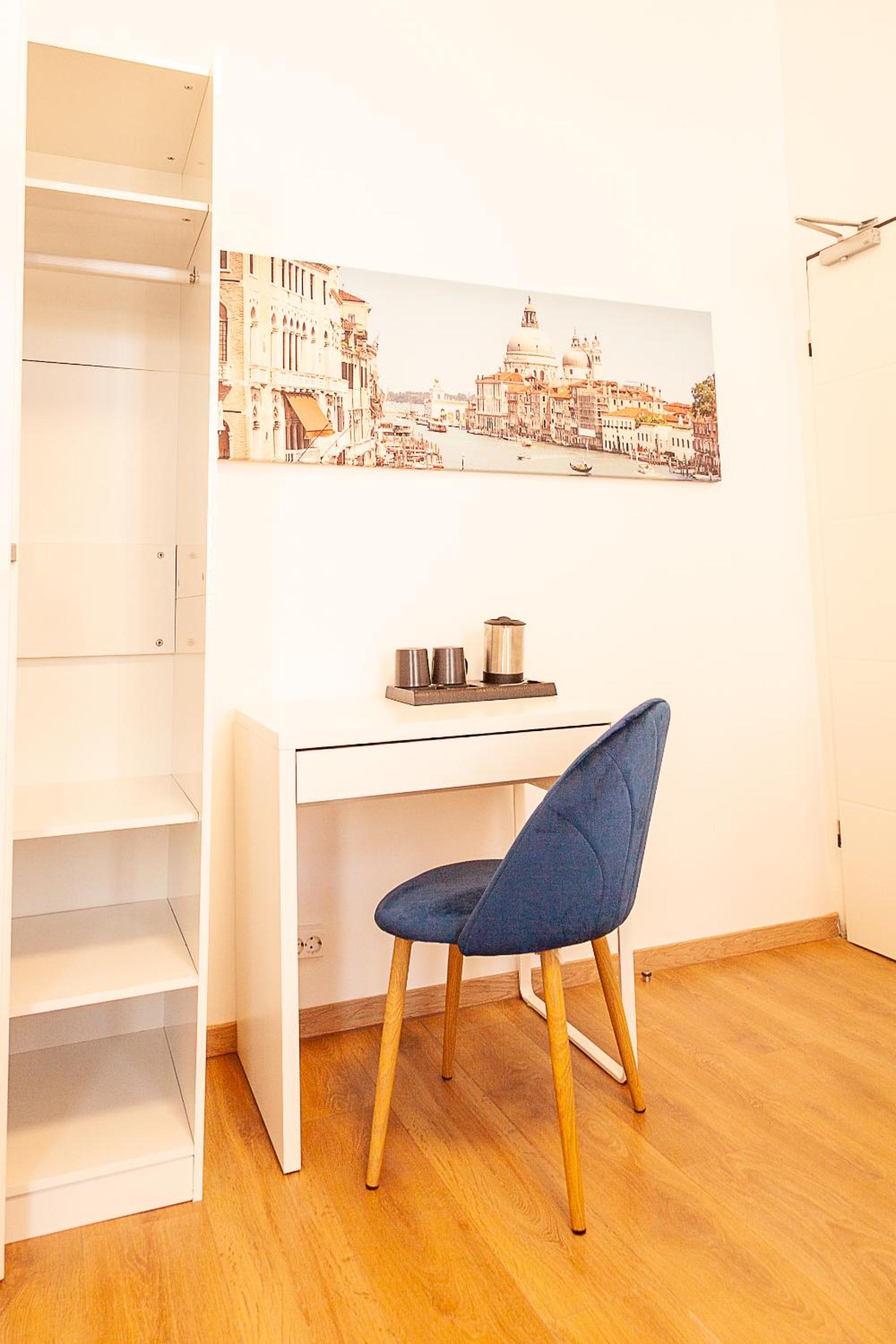 Standard Triple Room - Photo 3