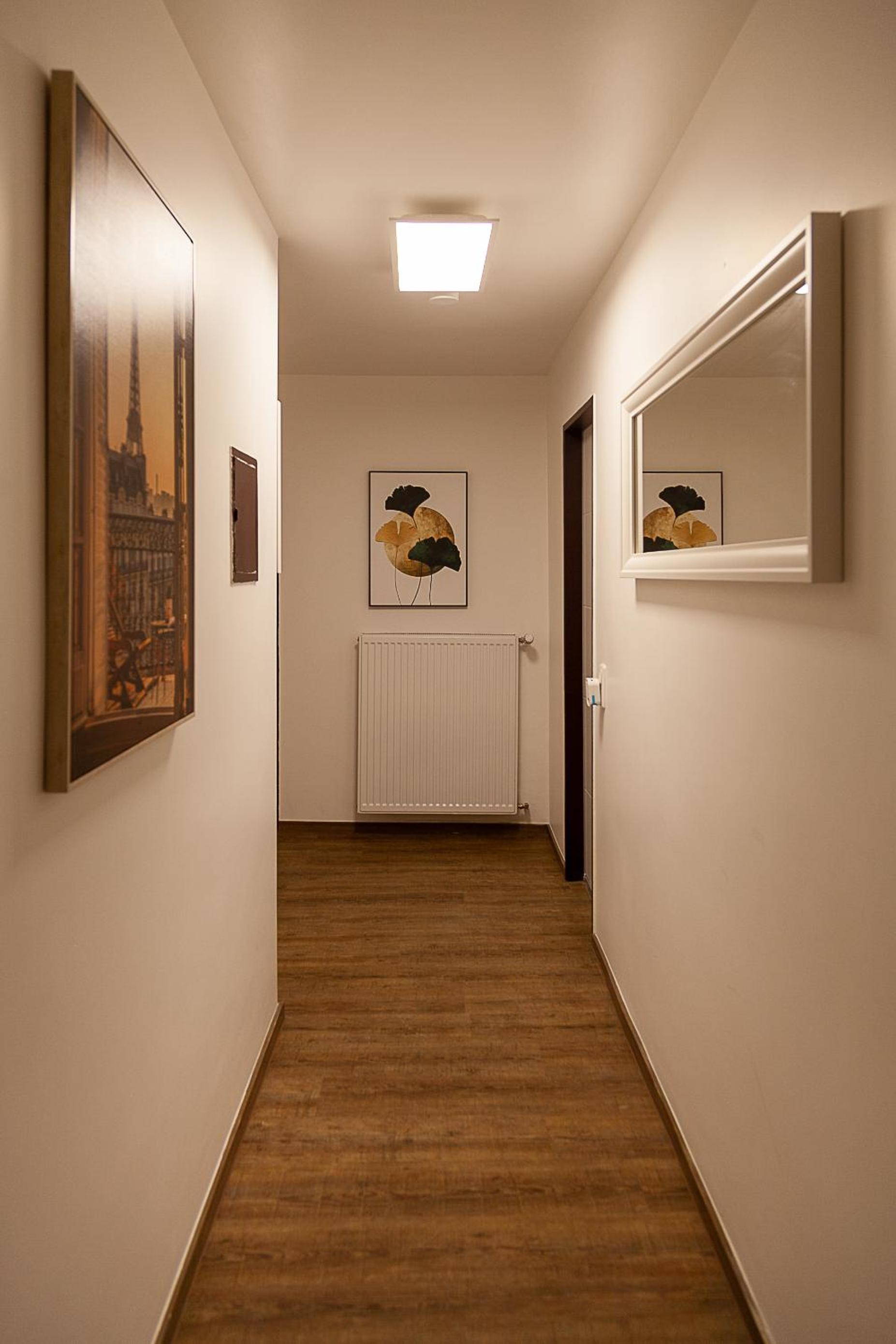 Twin Room with Private External Bathroom - Photo 3