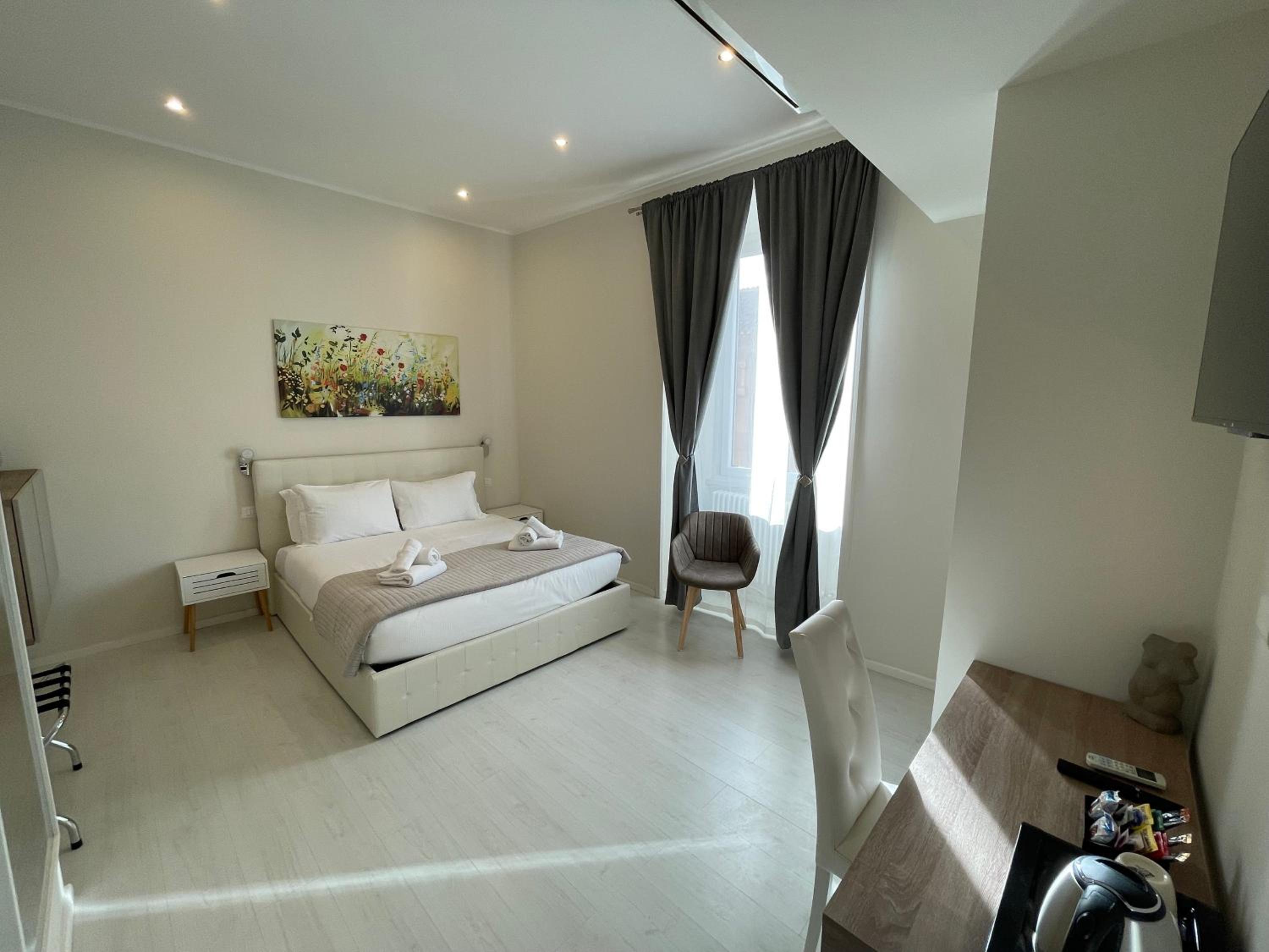 Deluxe Double Room photo 3