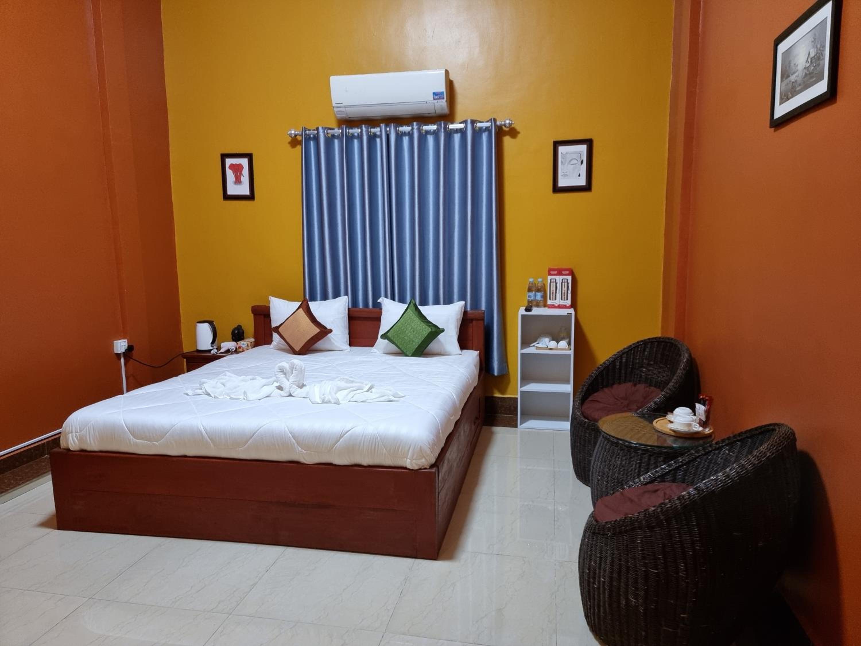 Queen Room - Photo 2