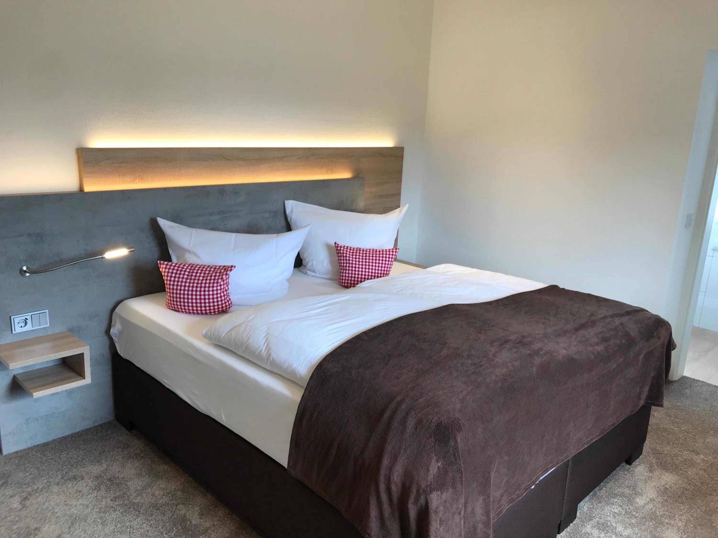 Standard King Room - Photo 1