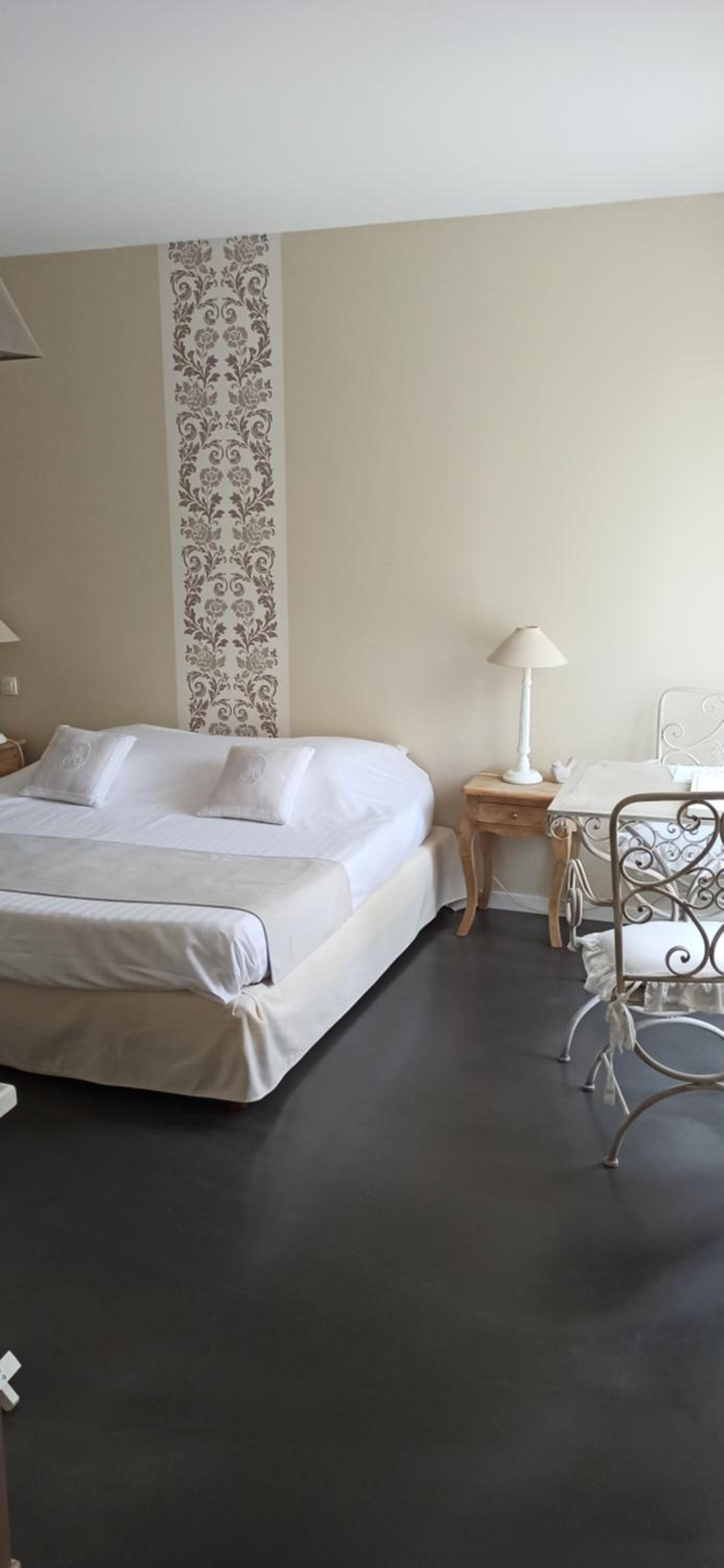 Double Room - Photo 2