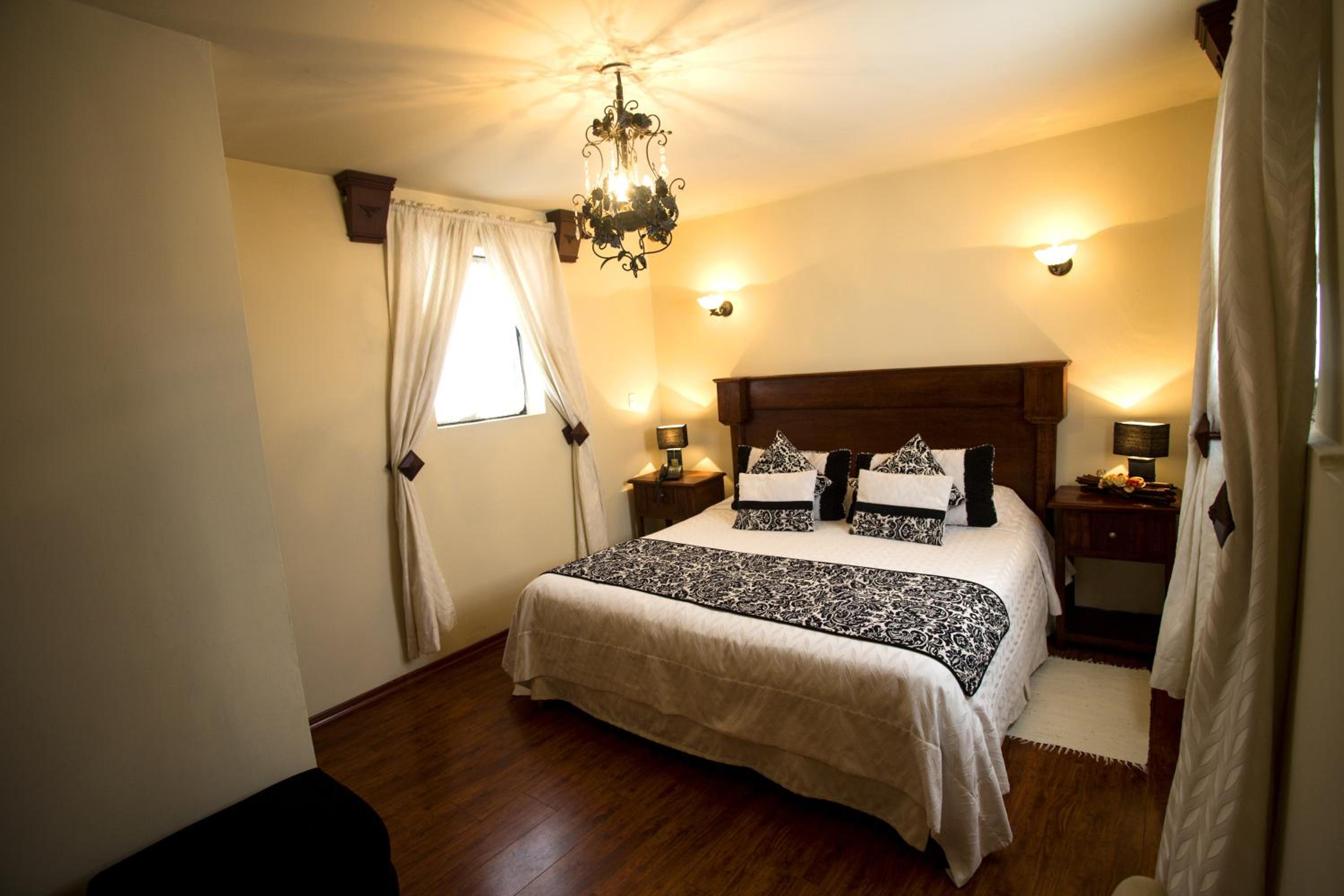 Deluxe King Room photo 3