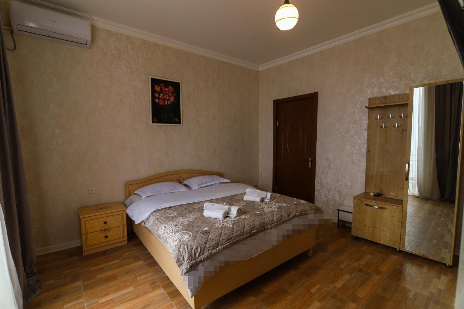Deluxe Double Room with Balcony photo 2