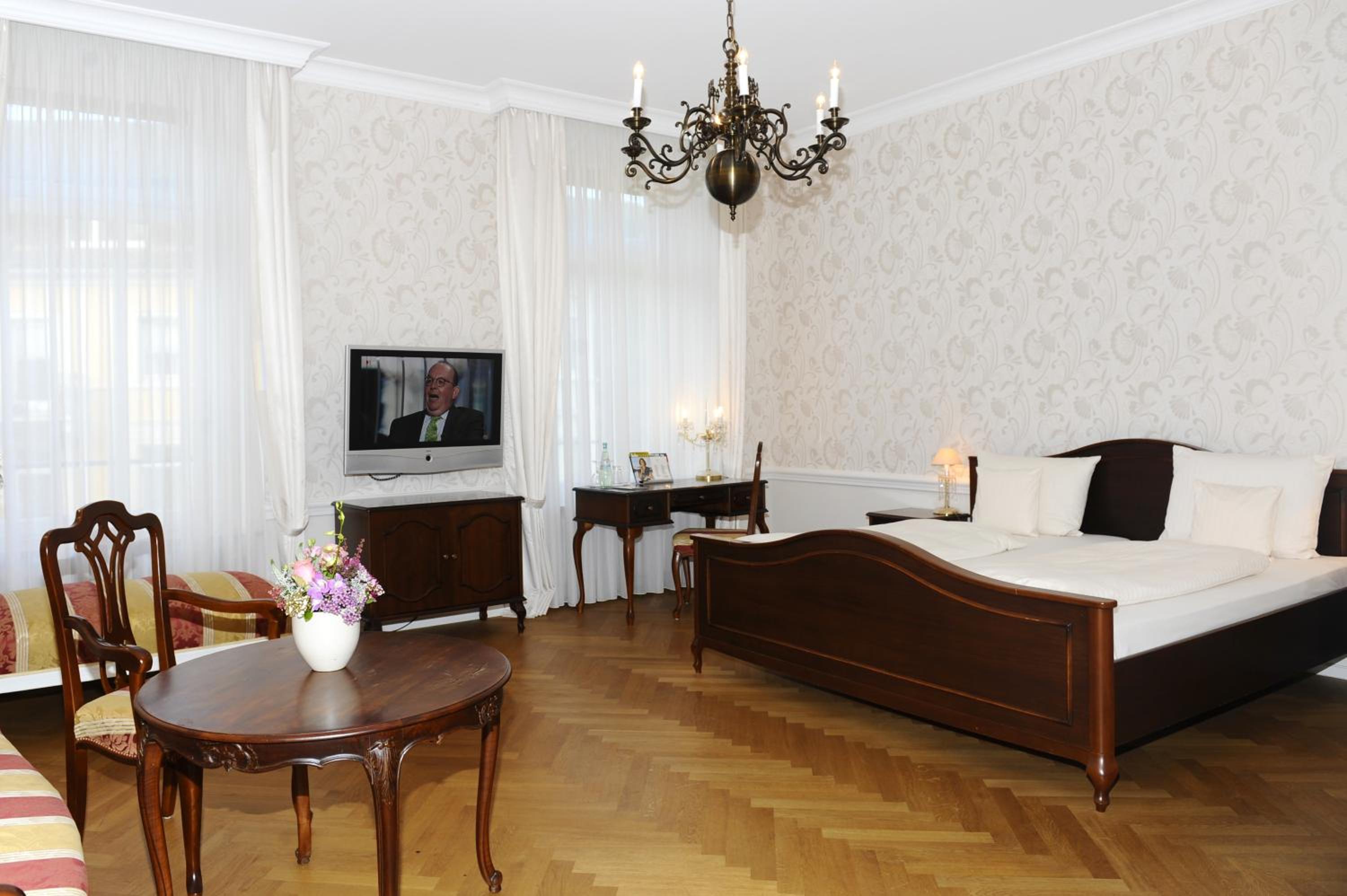 Junior Suite - Photo 8