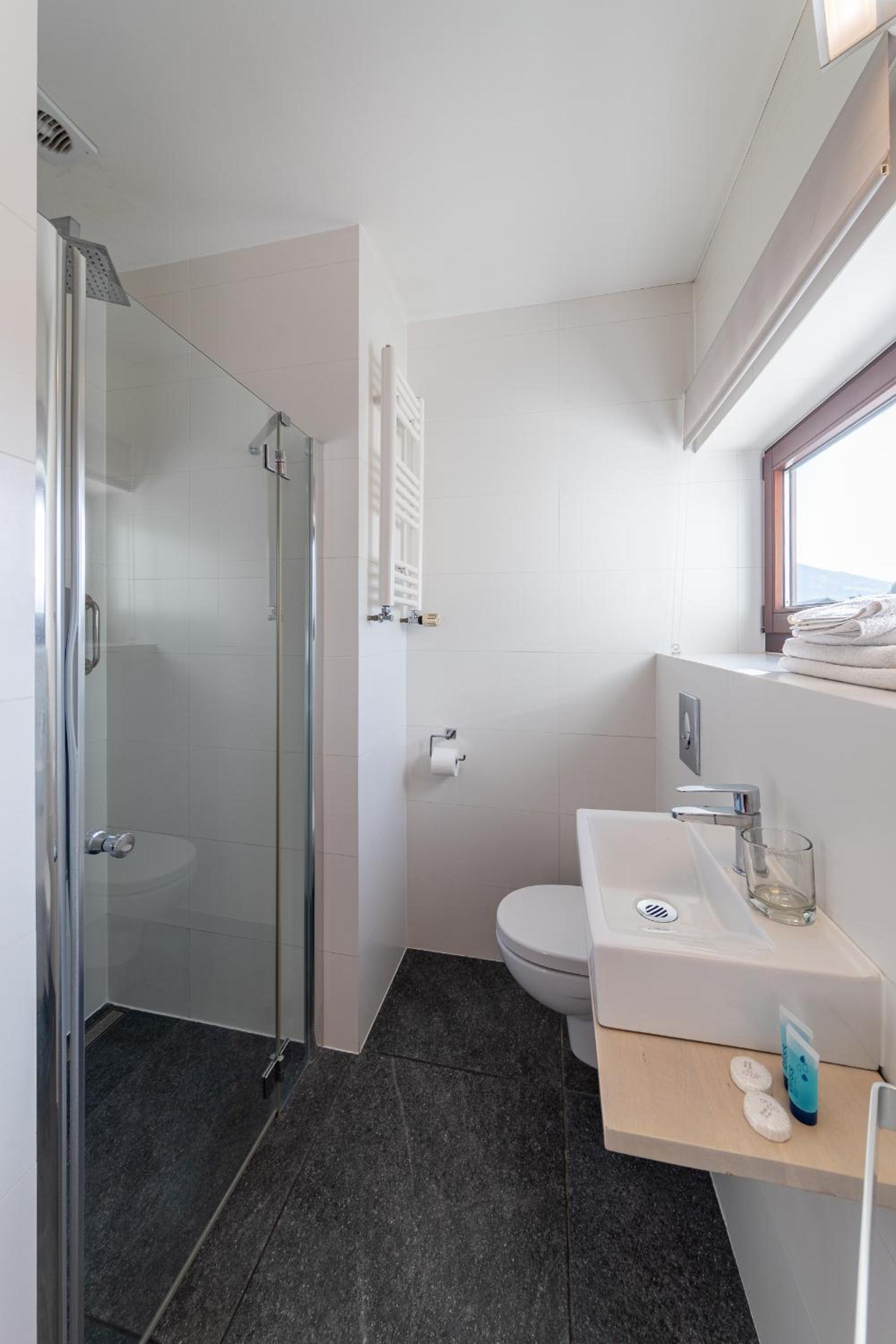 Small Double Room photo 2