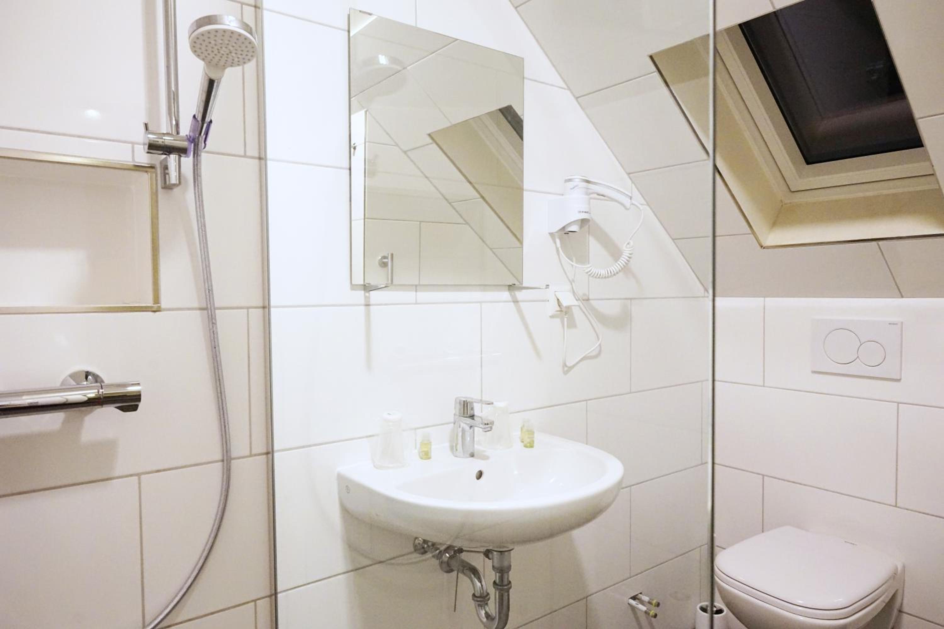Standard Quadruple Room - Photo 2