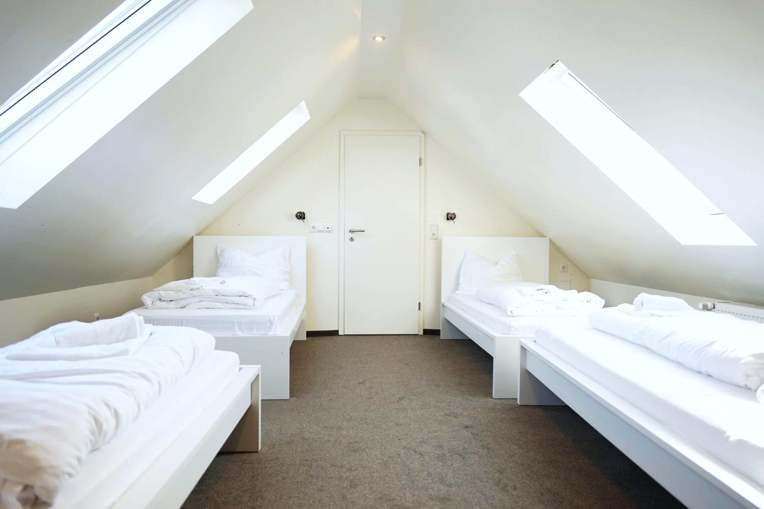 Standard Quadruple Room - Photo 1