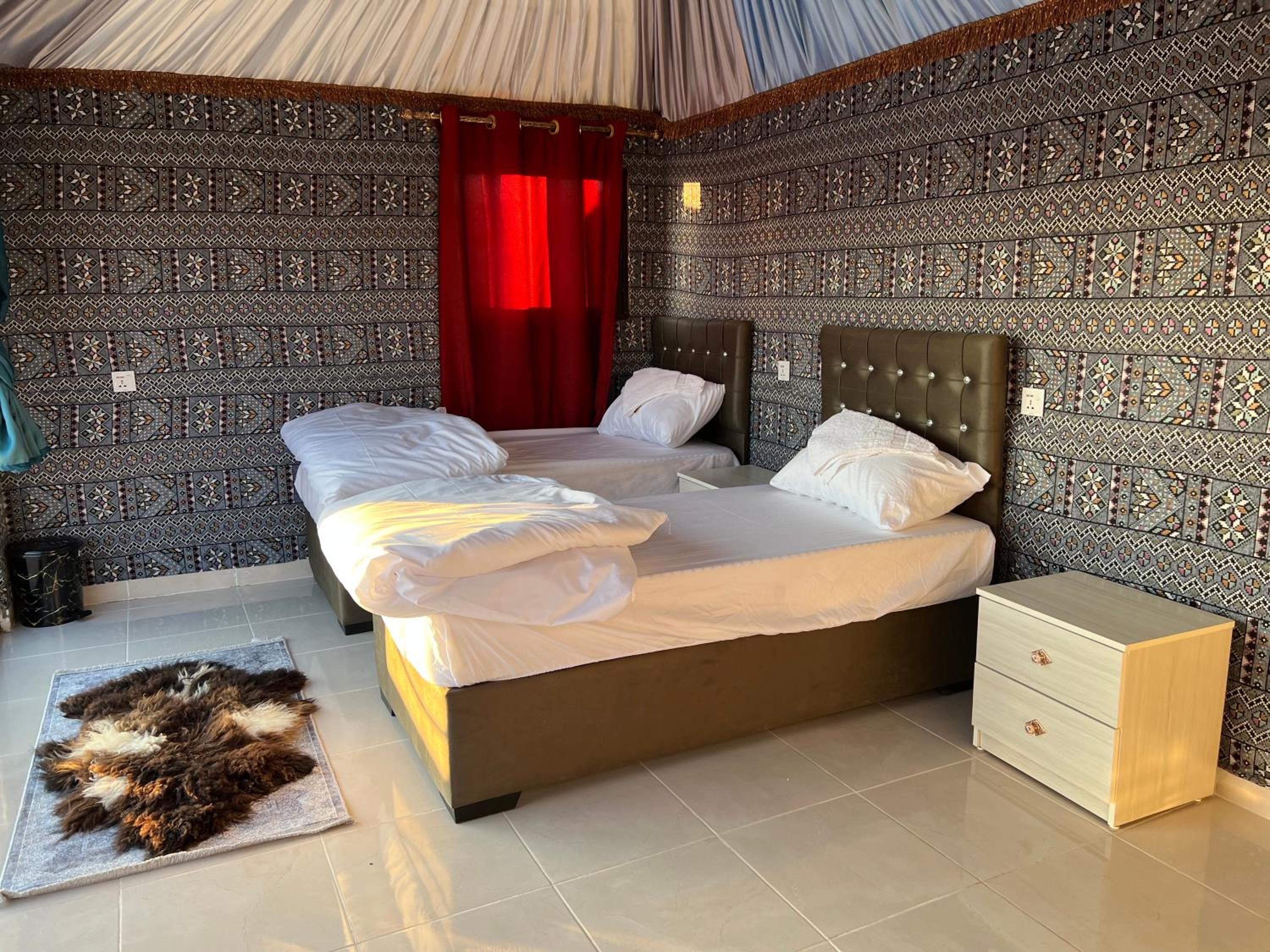 Deluxe Twin Room photo 1