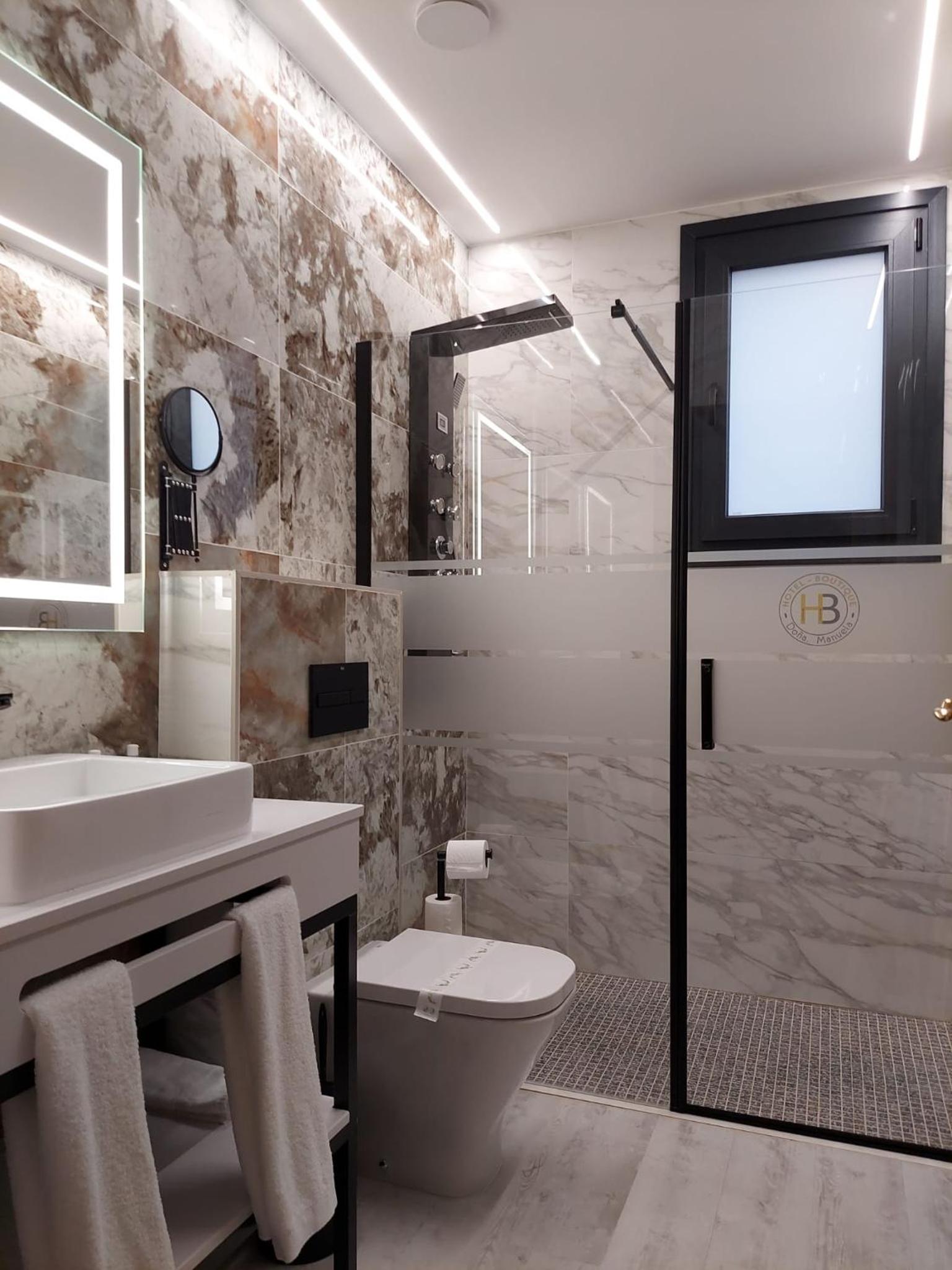 Double Room - Disability Access photo 2