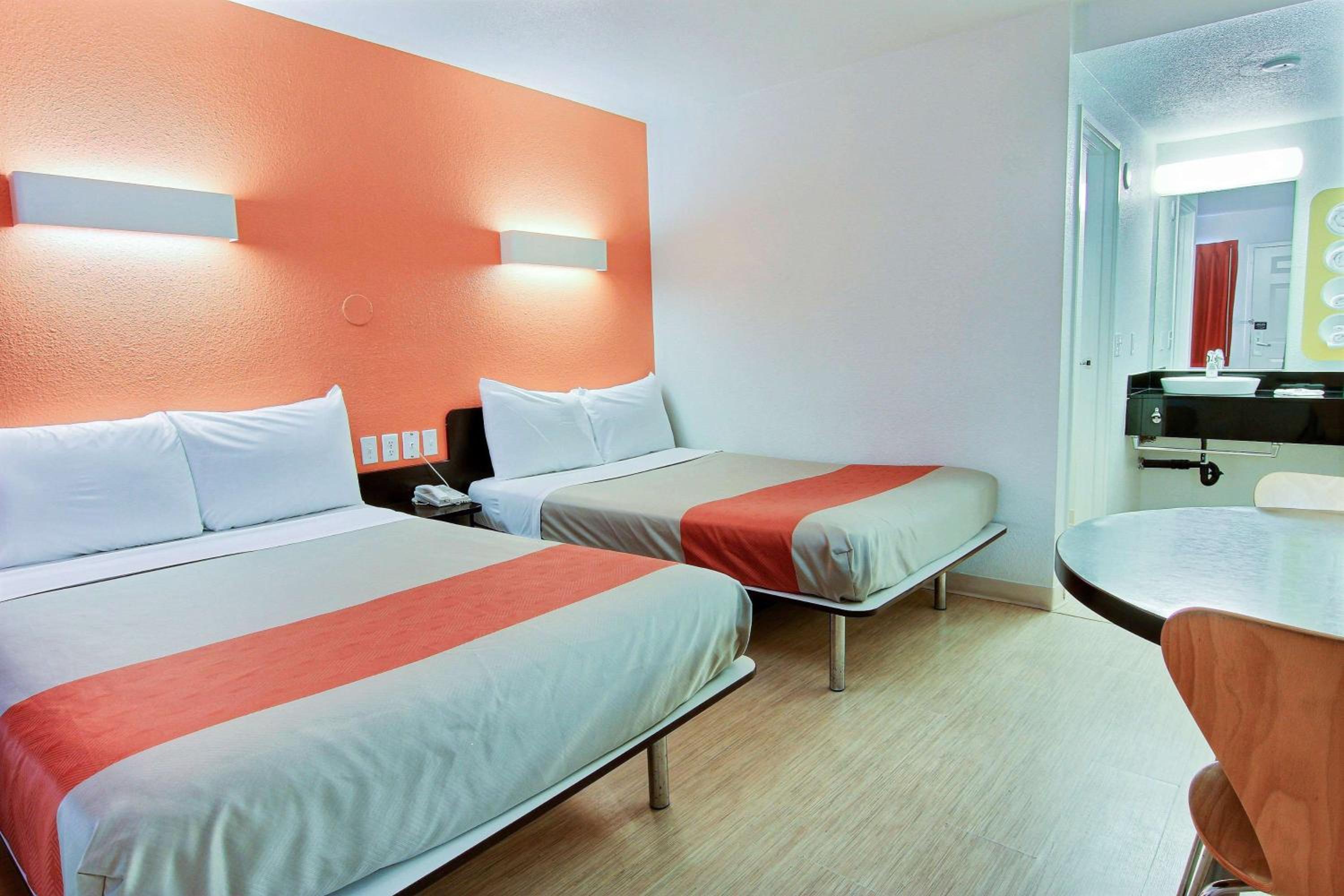 Deluxe Quadruple Room - Non-Smoking photo 3