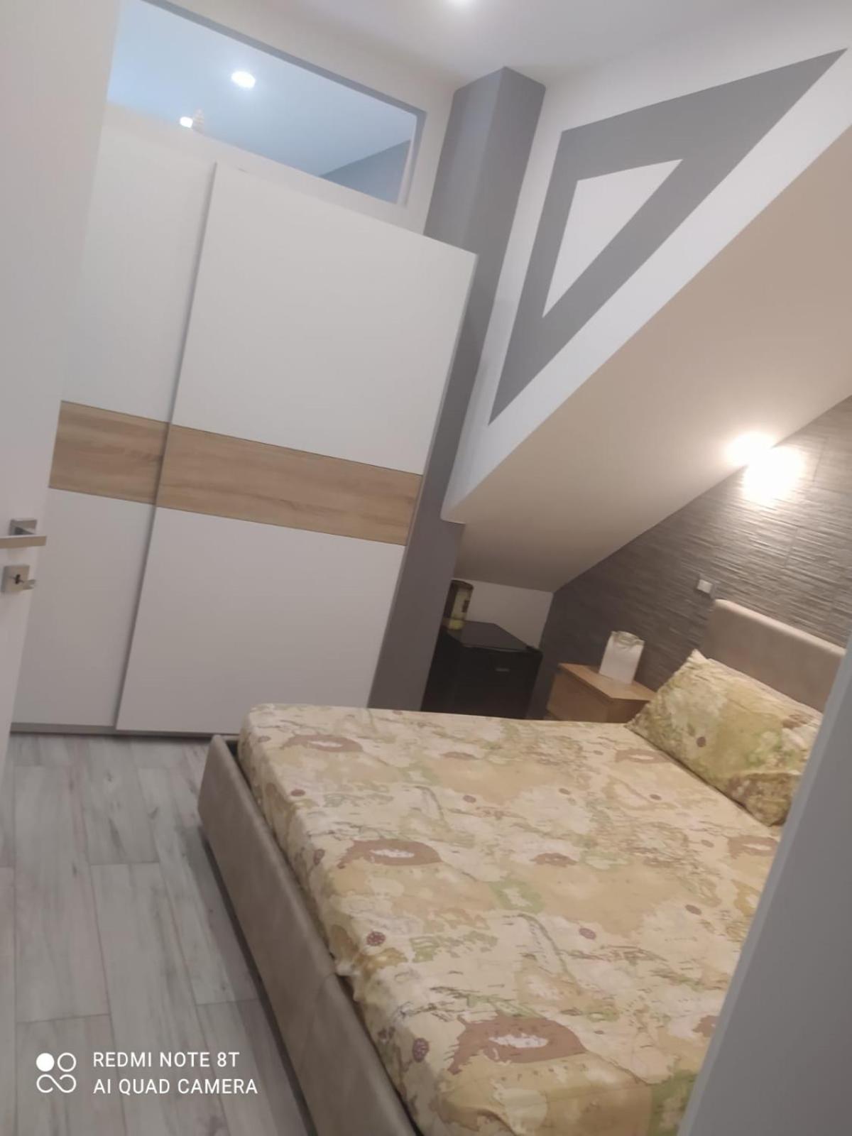 One-Bedroom House photo 3
