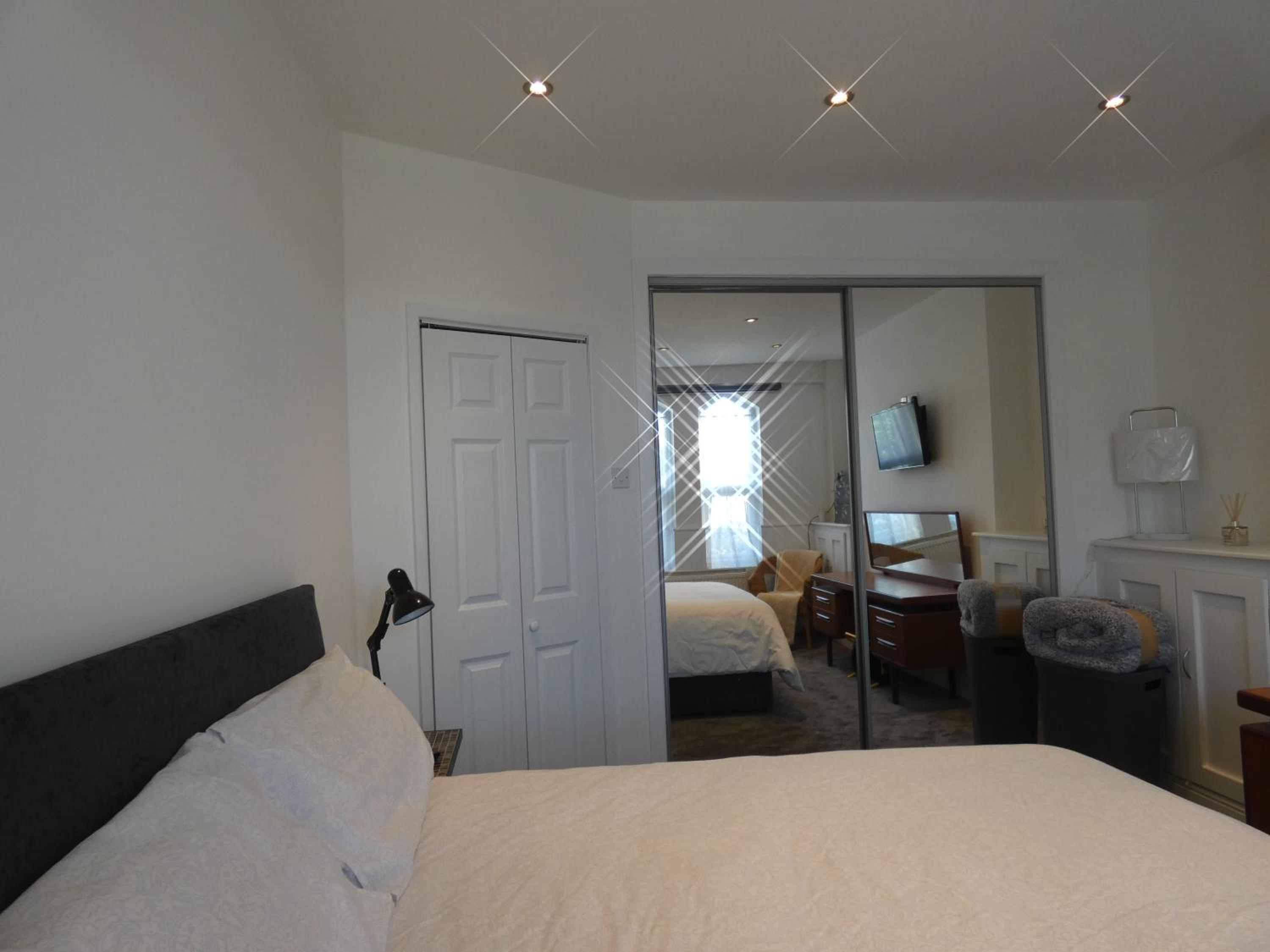 Deluxe Double Room with Shower
