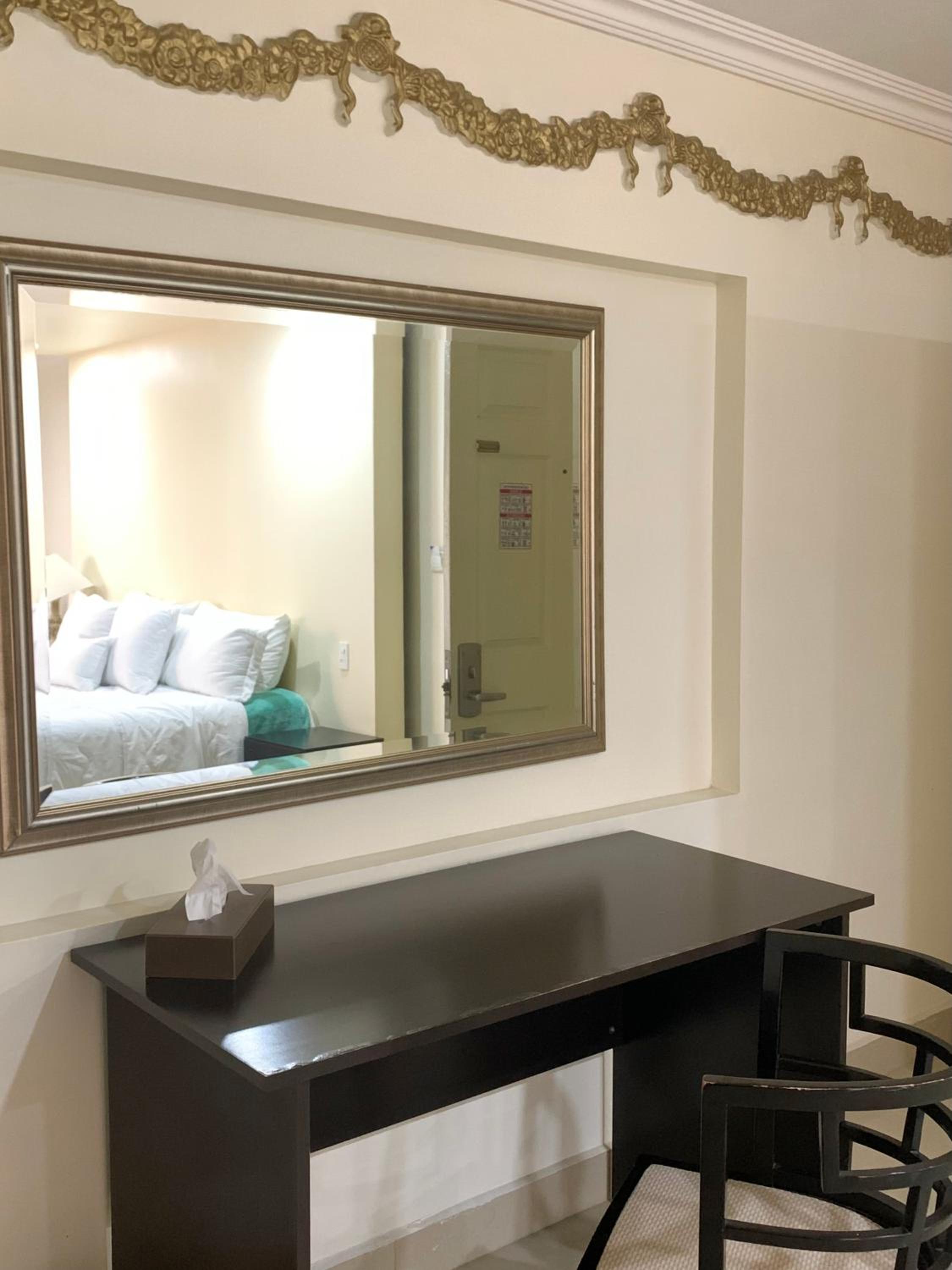 Deluxe Suite photo 3