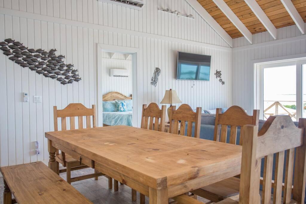 Three-Bedroom Villa photo 2
