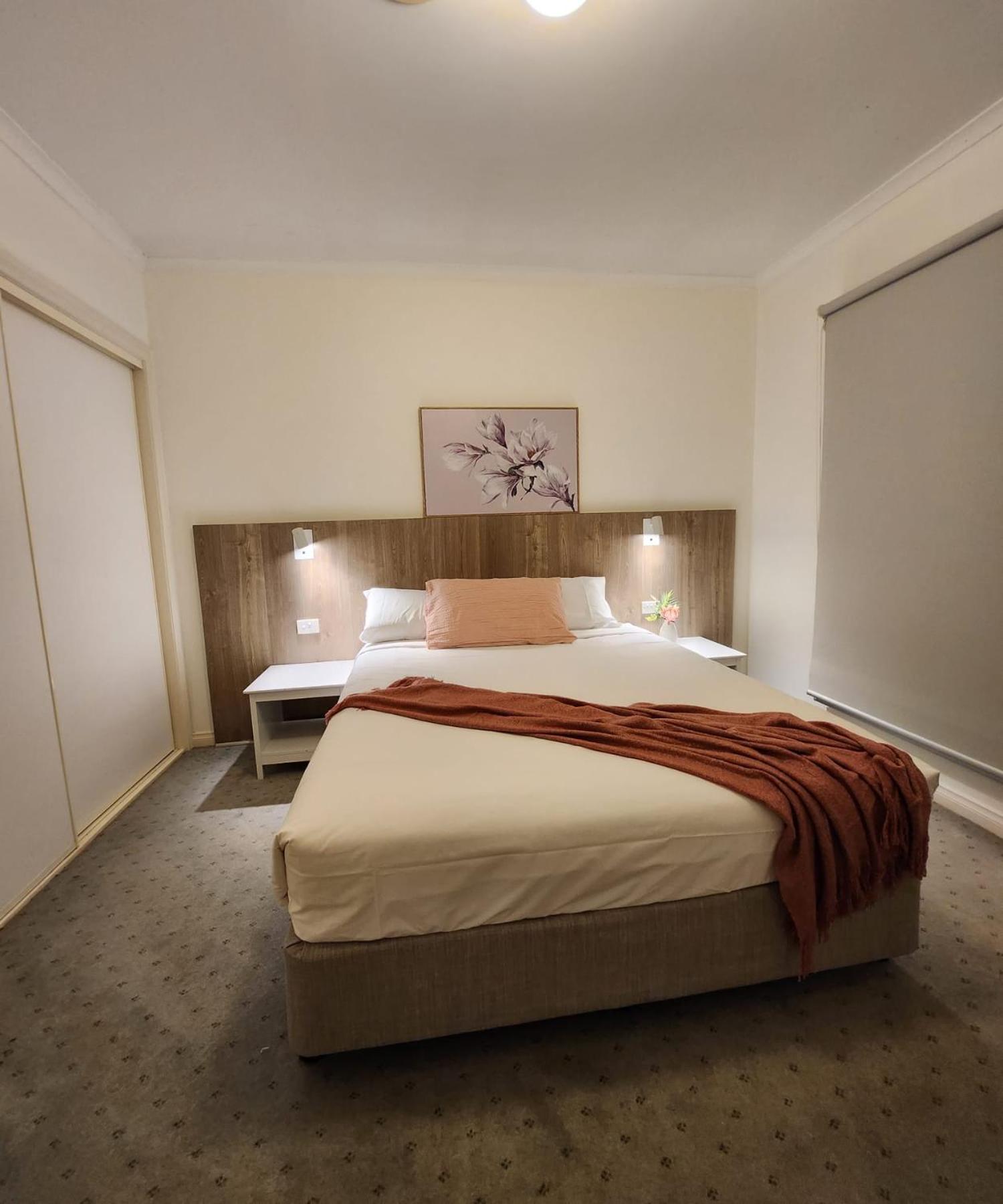 Villa photo 1