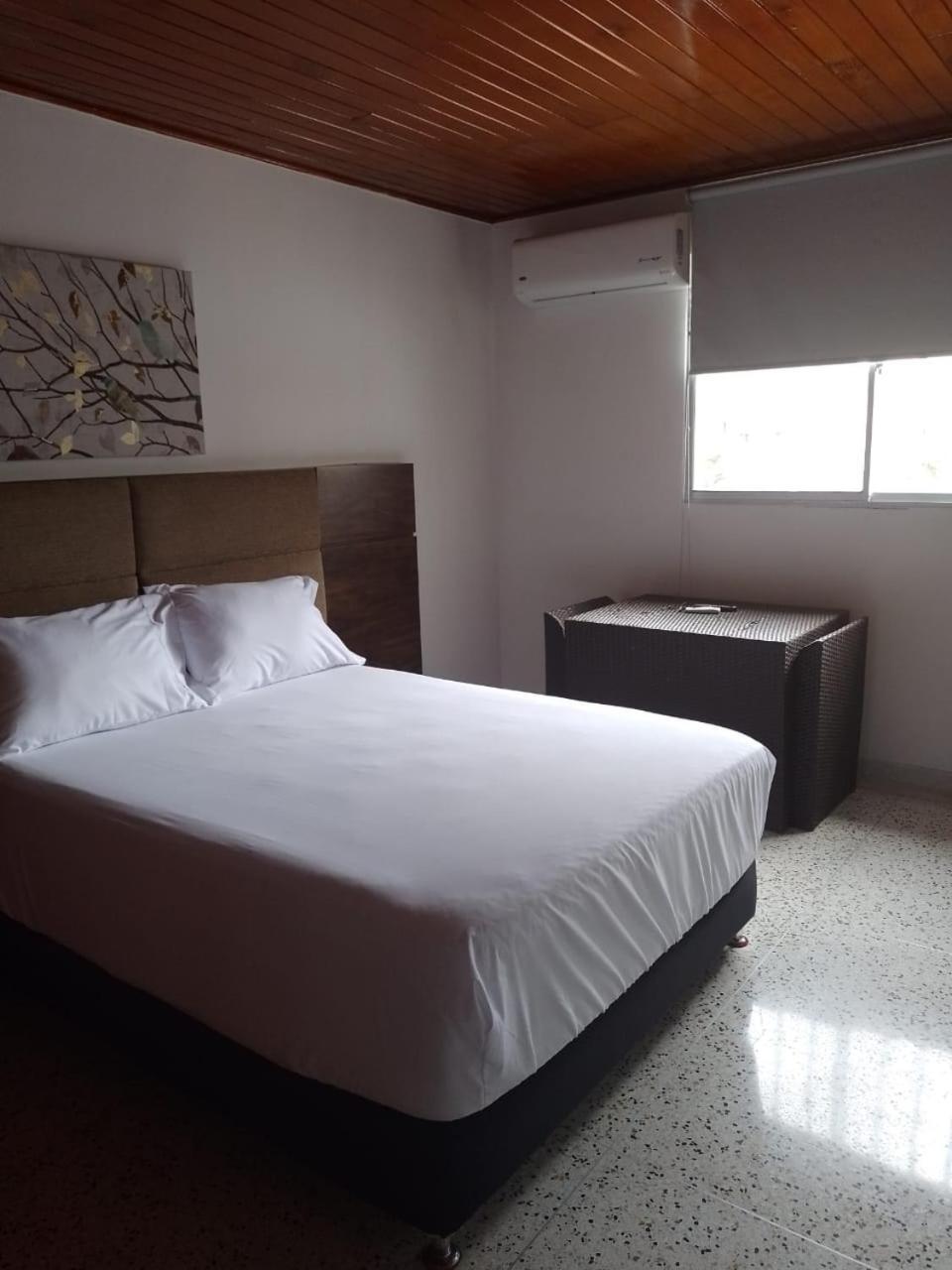 Standard Double Room - Photo 3