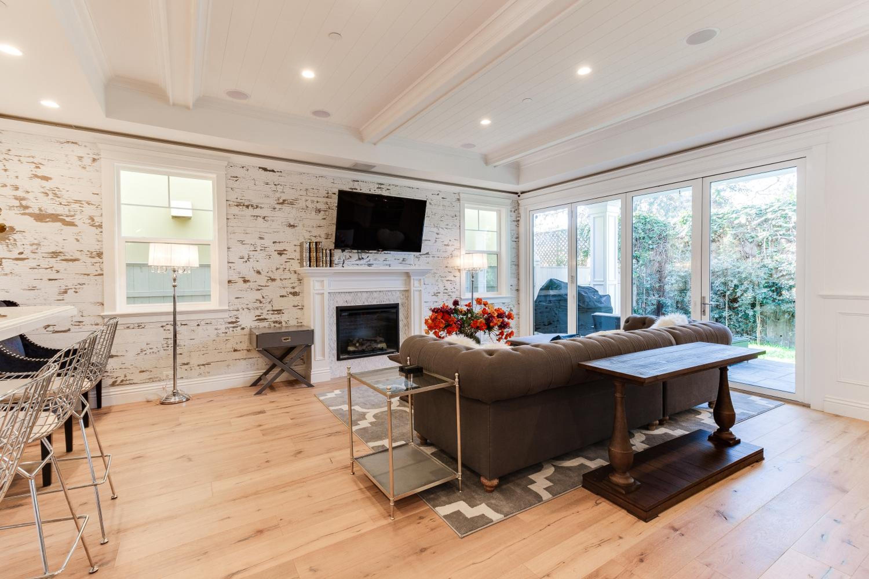 Villa photo 1