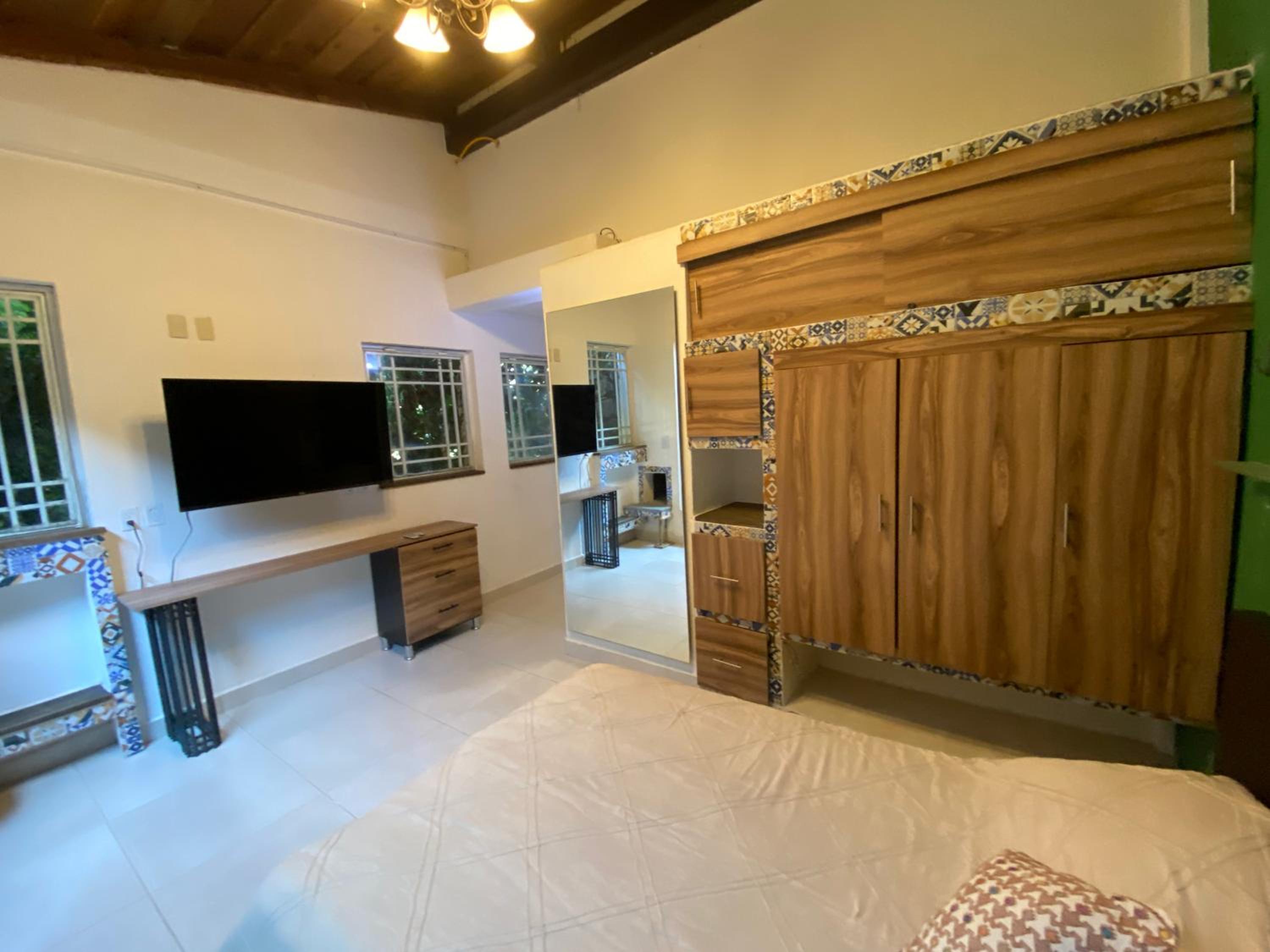 Studio with Garden View - Photo 9