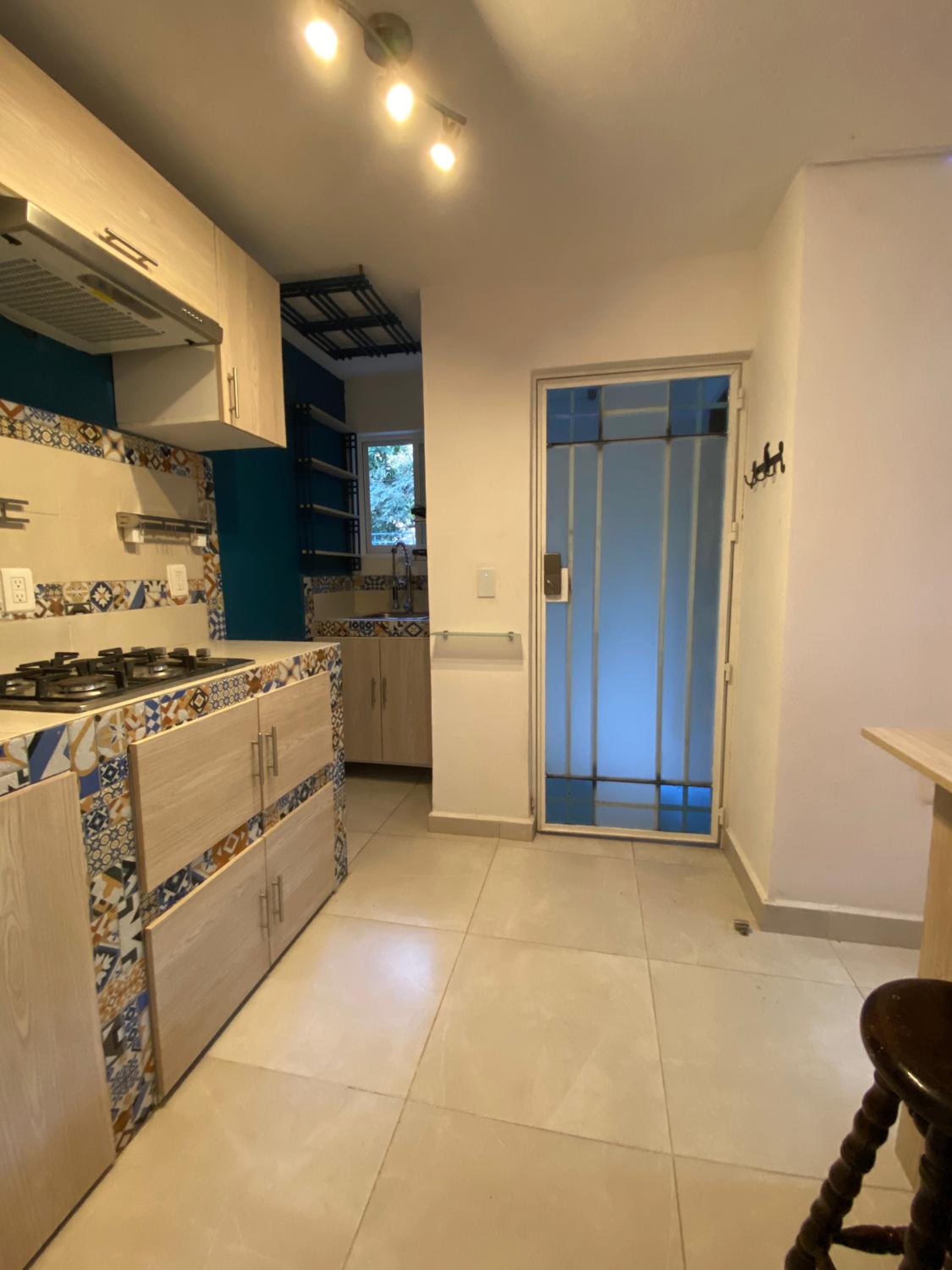 Studio Apartment - Photo 9