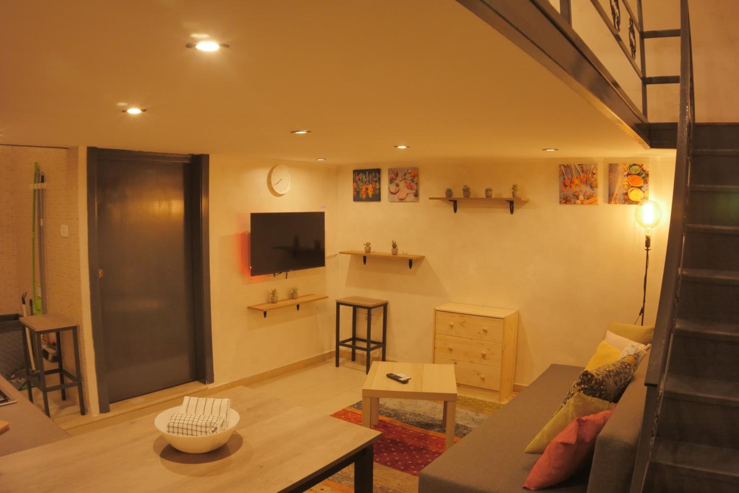 One-Bedroom Apartment