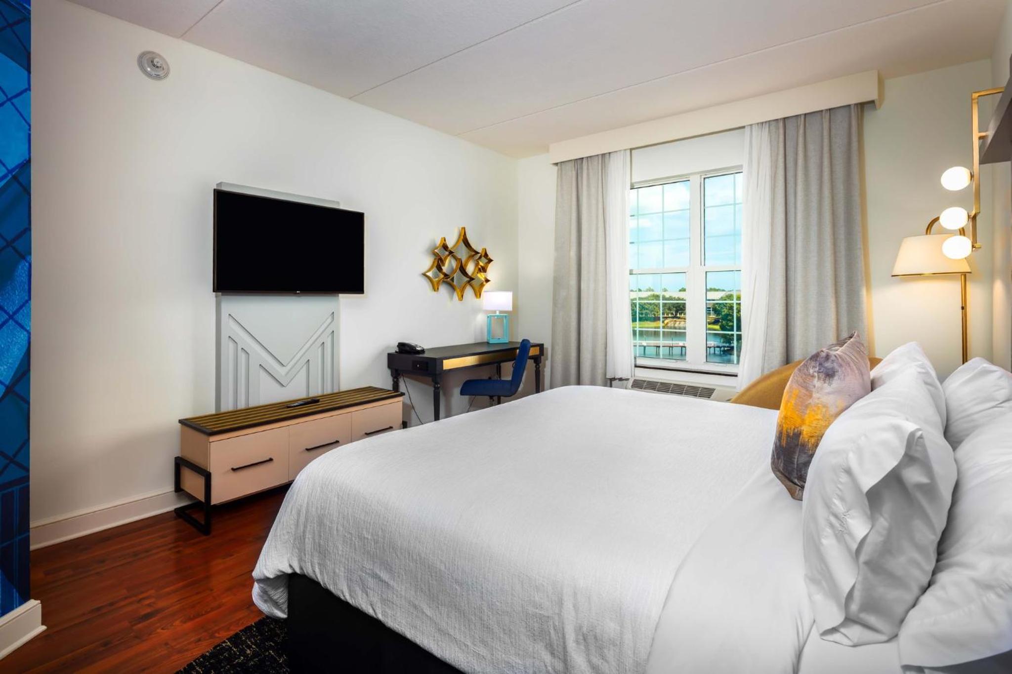 Standard King Room - Photo 3