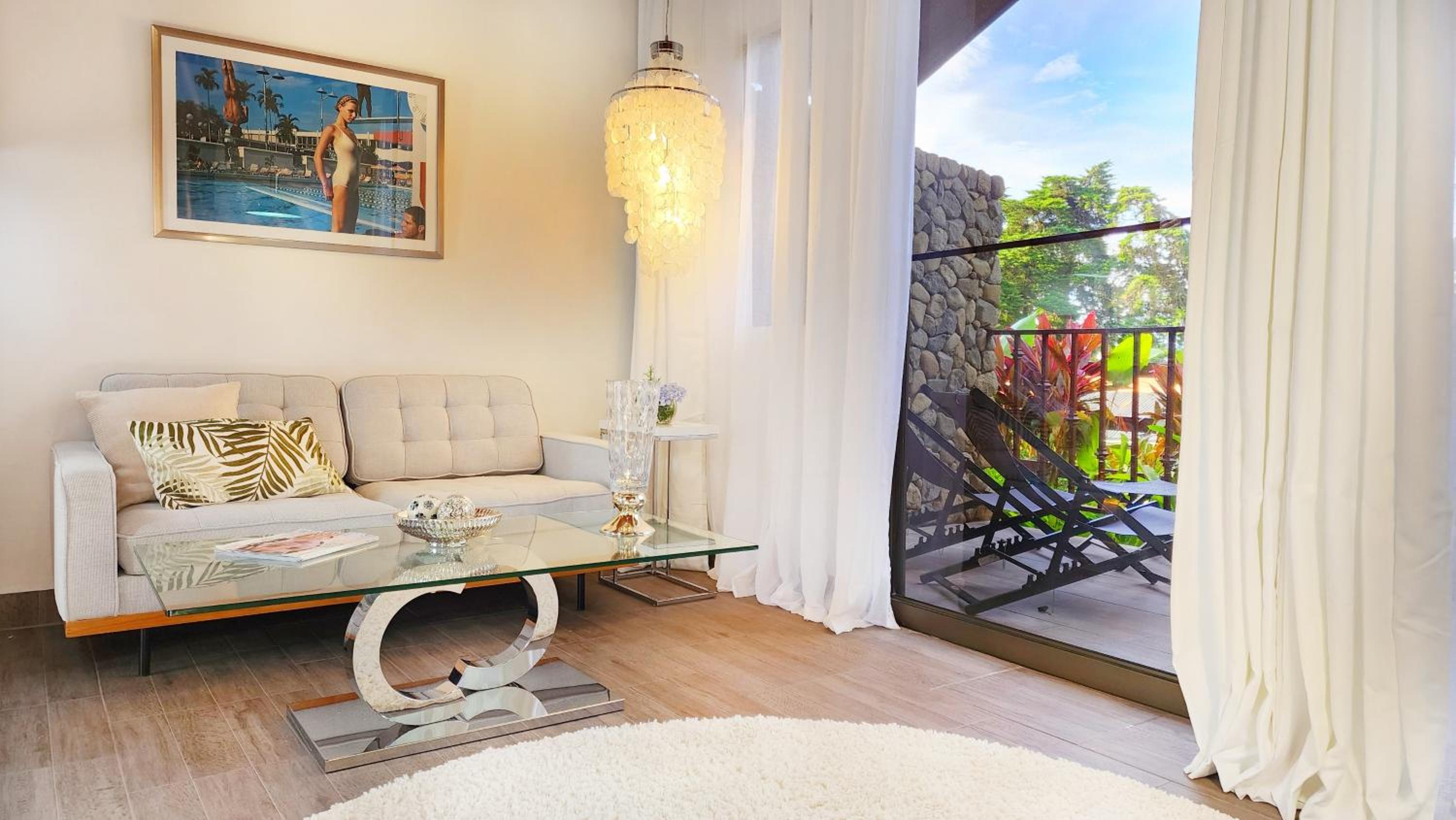 Bungalow with Garden View photo 3