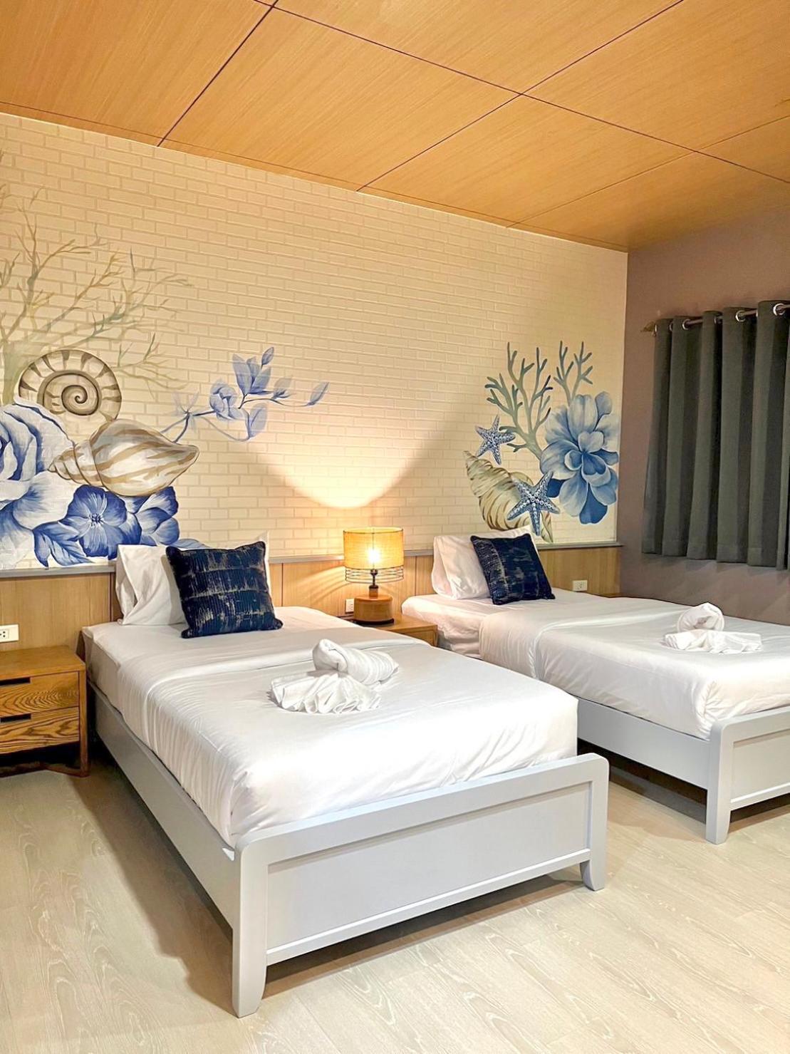 Deluxe Twin Room - Photo 3