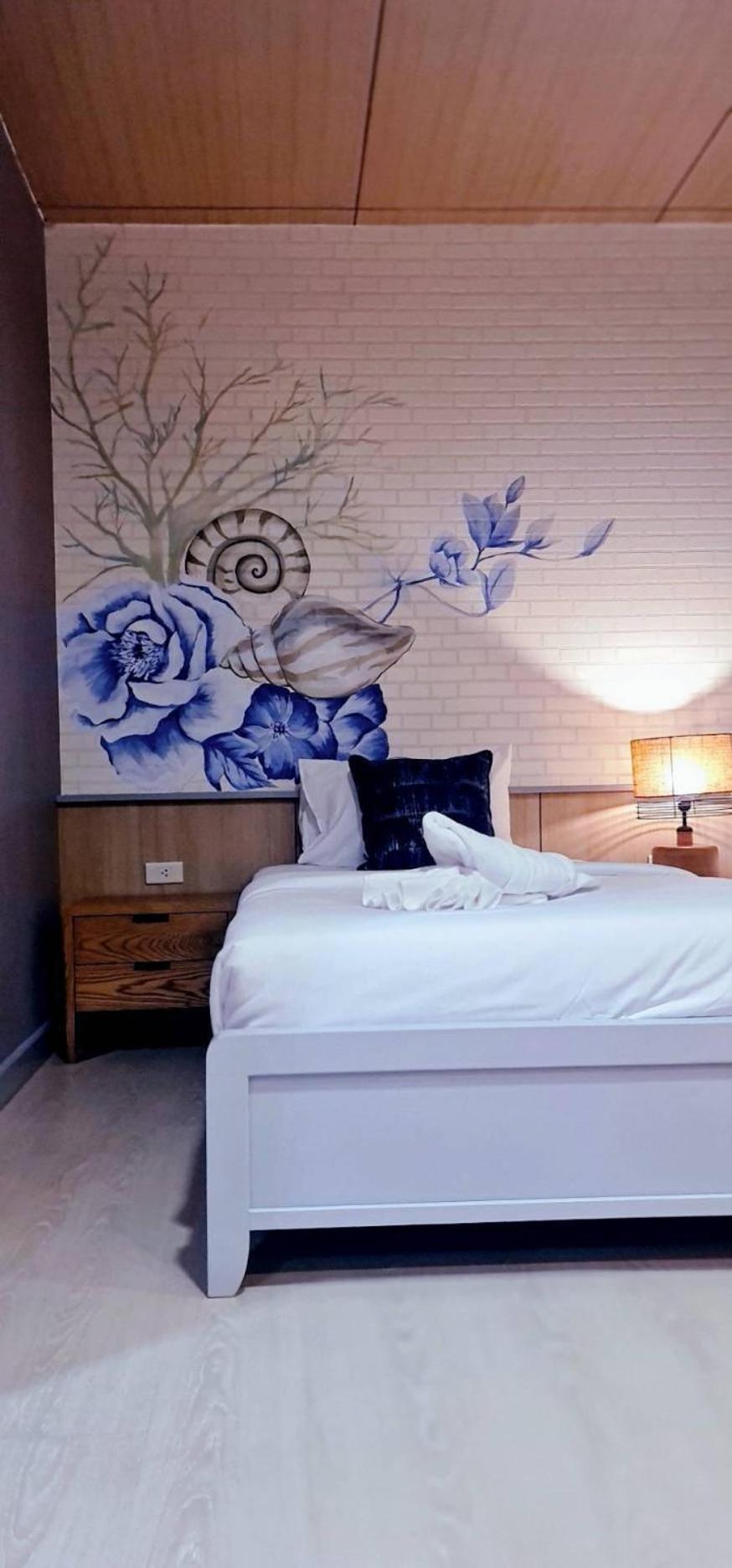 Deluxe Twin Room - Photo 9
