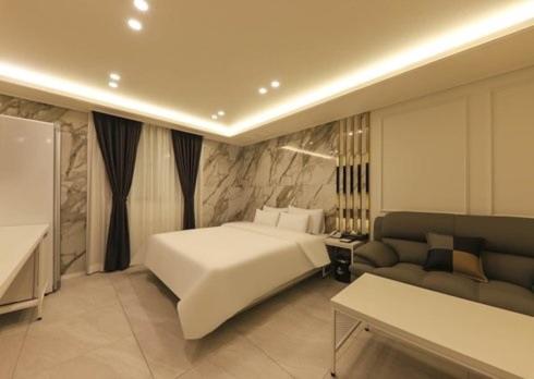 Deluxe Double Room - Photo 1