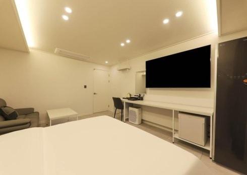 Deluxe Double Room - Photo 7