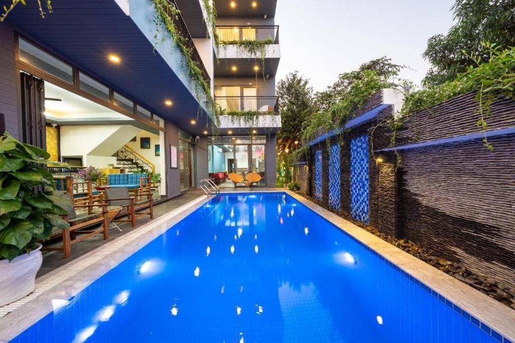 Villa photo 2