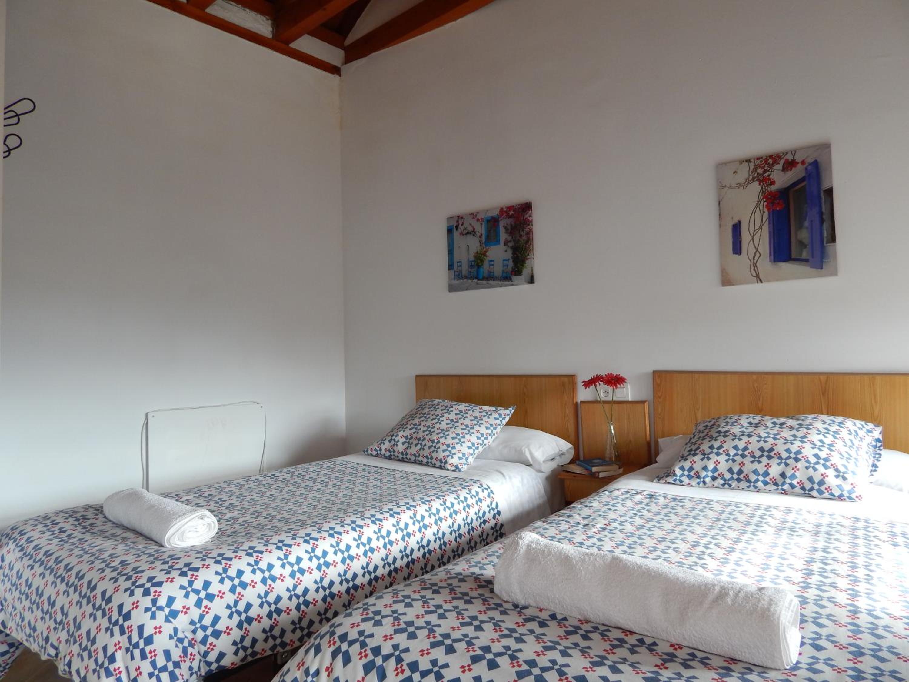 Double or Twin Room - Photo 7