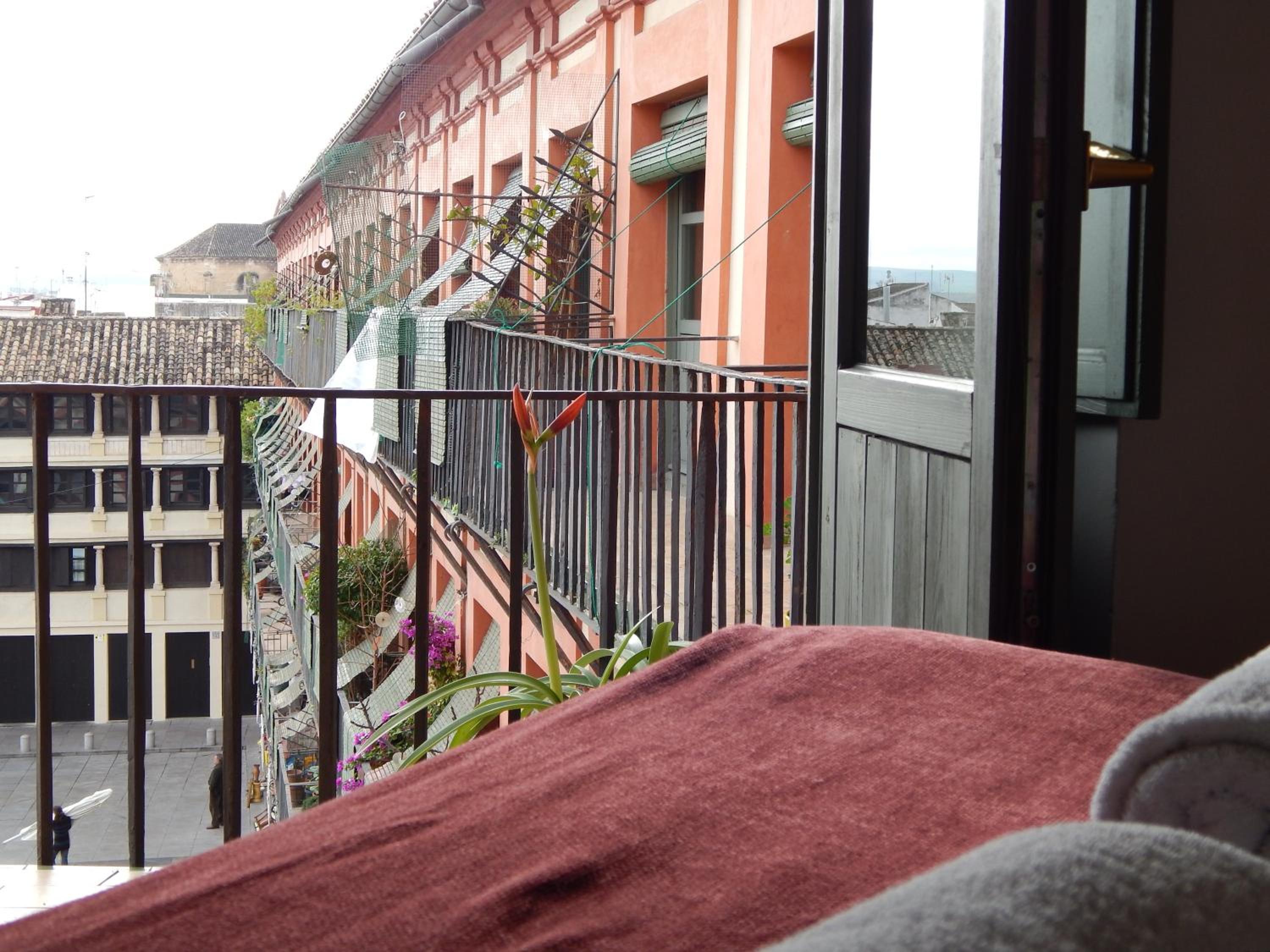 Double or Twin Room - Photo 16