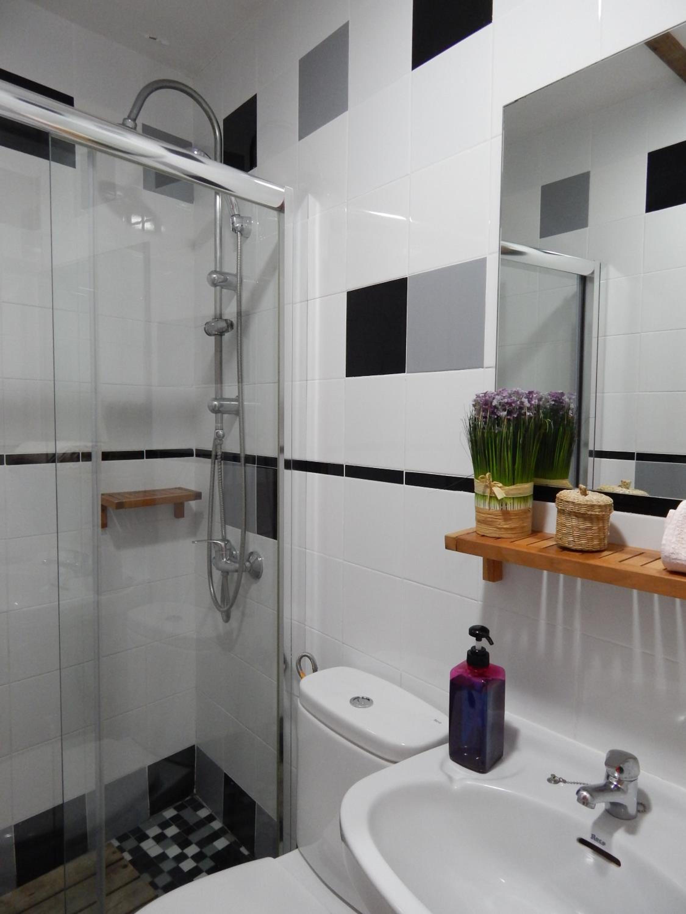 Double or Twin Room - Photo 8