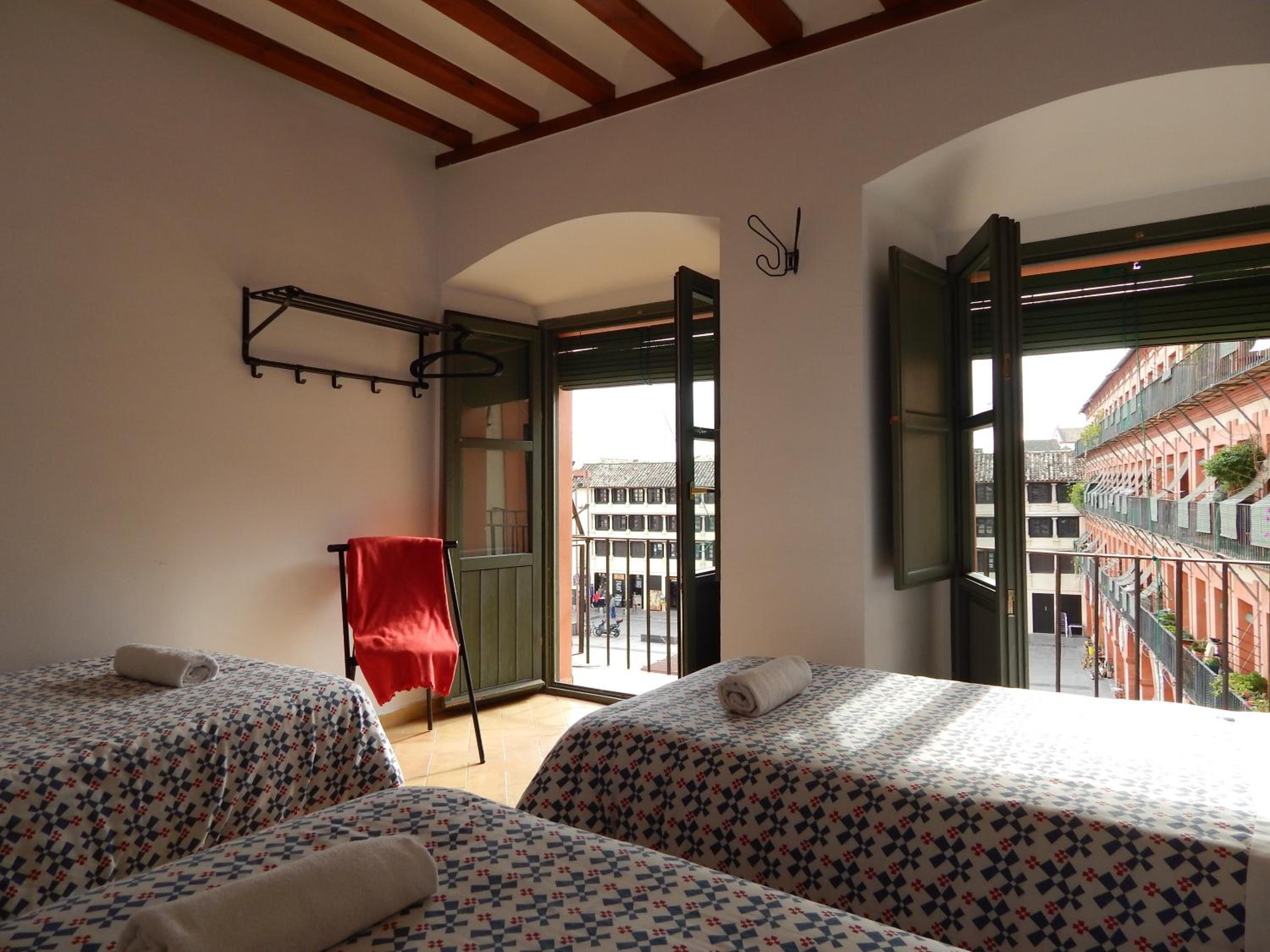 Triple Room - Photo 12